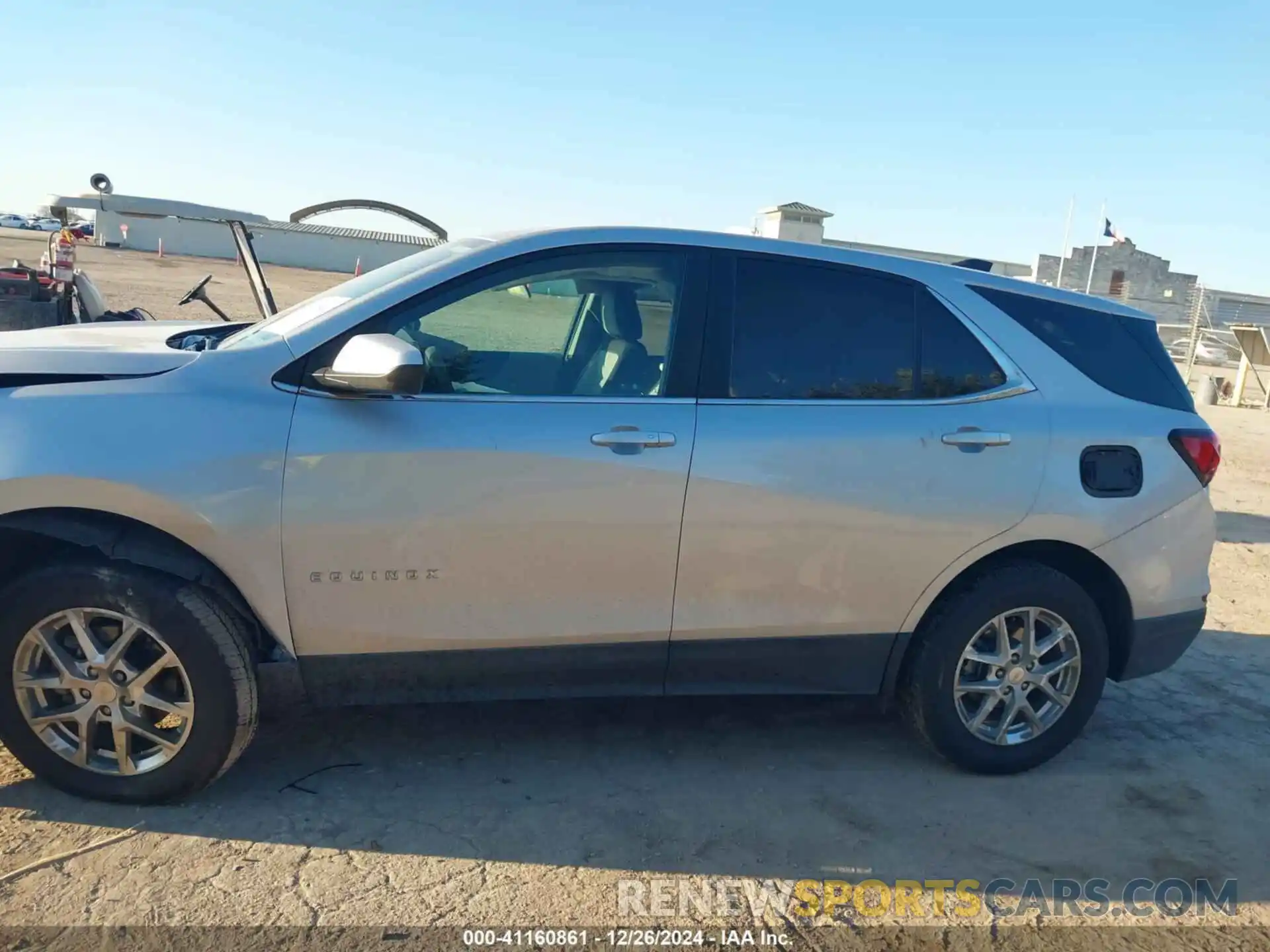 14 Photograph of a damaged car 3GNAXUEV4NL188020 CHEVROLET EQUINOX 2022