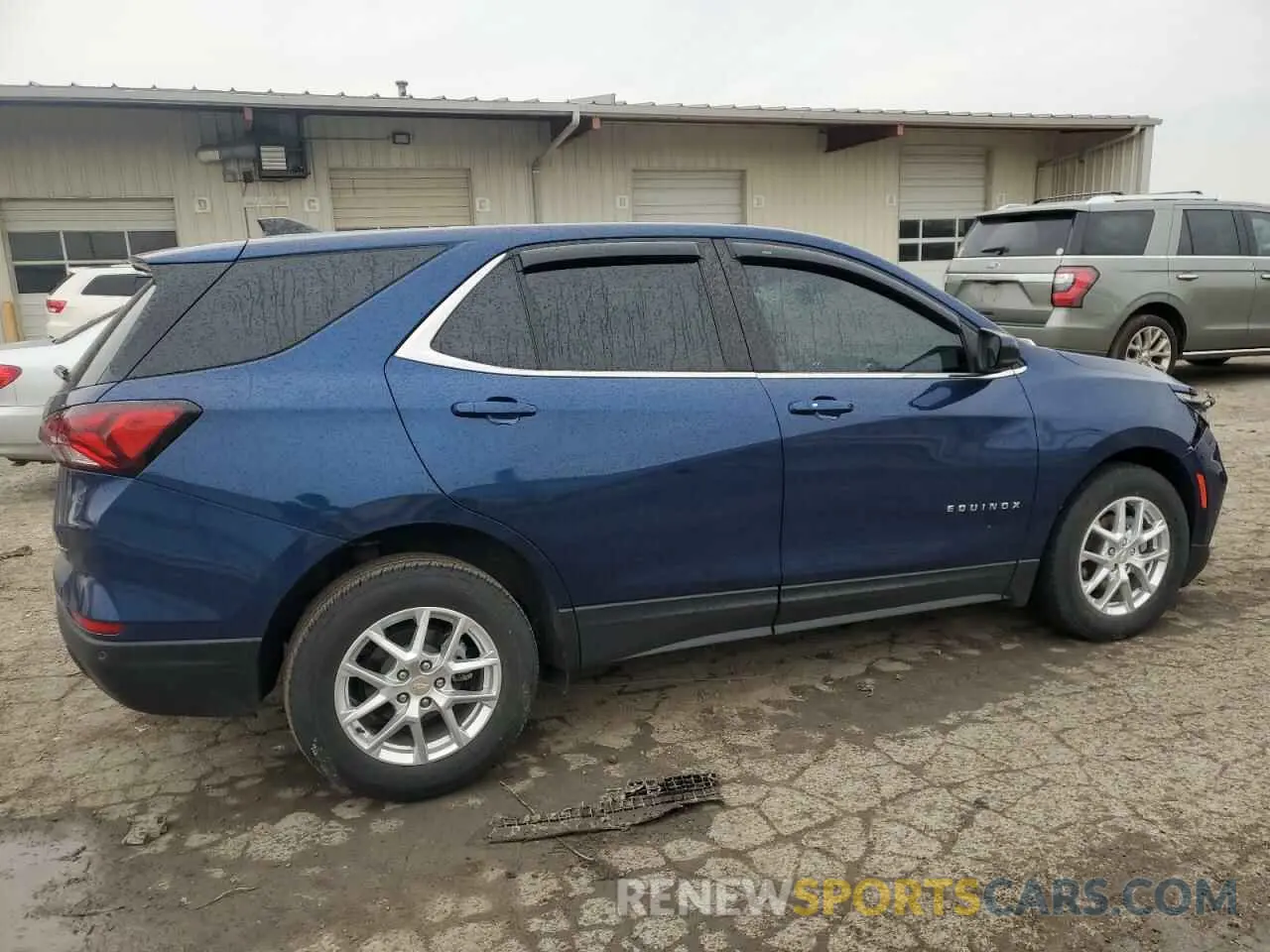 3 Photograph of a damaged car 3GNAXUEV4NS212192 CHEVROLET EQUINOX 2022