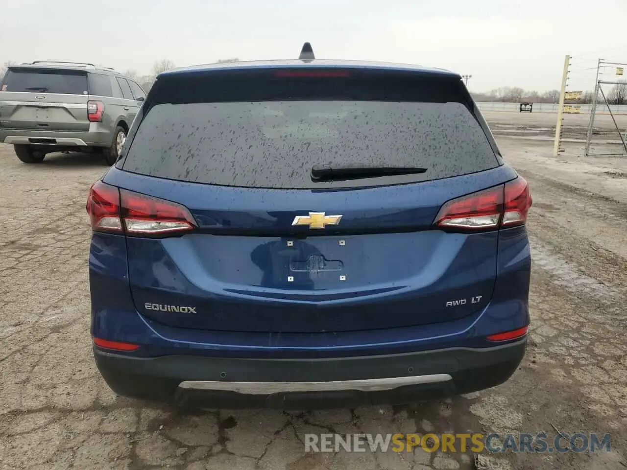 6 Photograph of a damaged car 3GNAXUEV4NS212192 CHEVROLET EQUINOX 2022