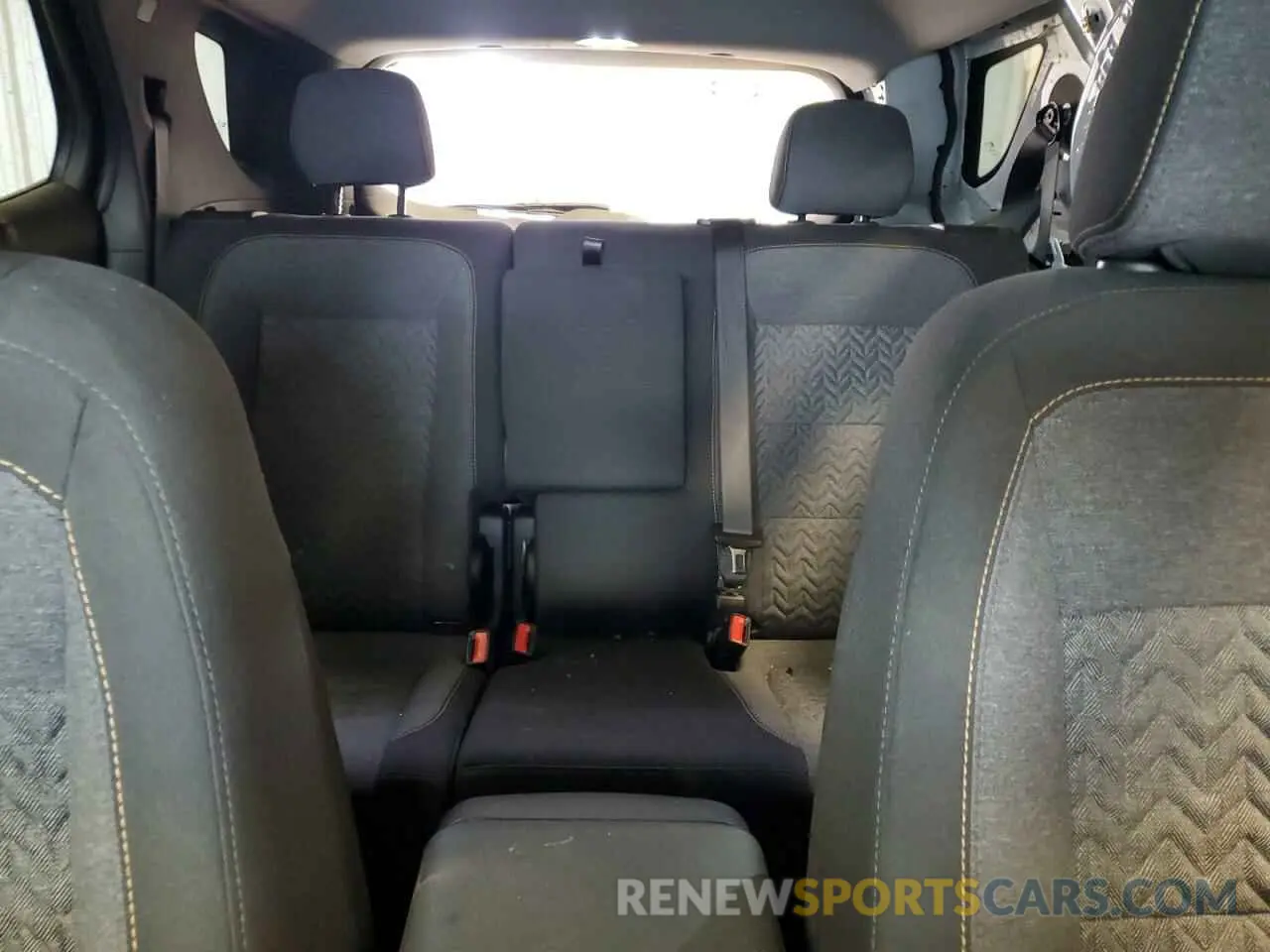 10 Photograph of a damaged car 3GNAXUEV5NL120244 CHEVROLET EQUINOX 2022