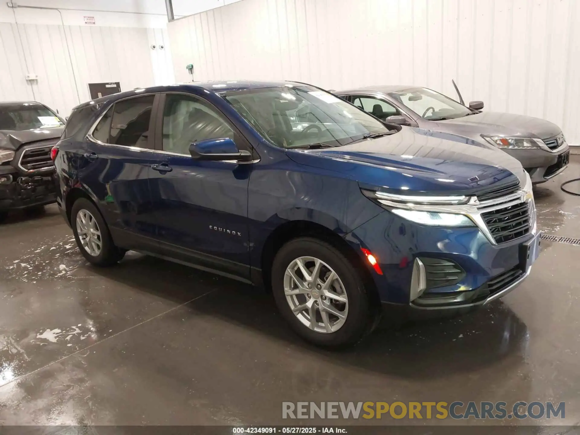 1 Photograph of a damaged car 3GNAXUEV5NL160985 CHEVROLET EQUINOX 2022