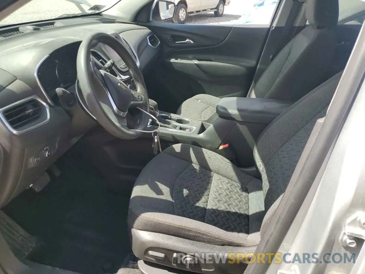 7 Photograph of a damaged car 3GNAXUEV5NL203155 CHEVROLET EQUINOX 2022