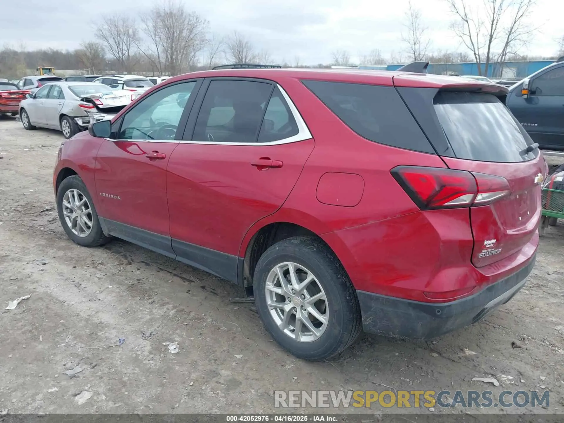 3 Photograph of a damaged car 3GNAXUEV5NL221803 CHEVROLET EQUINOX 2022