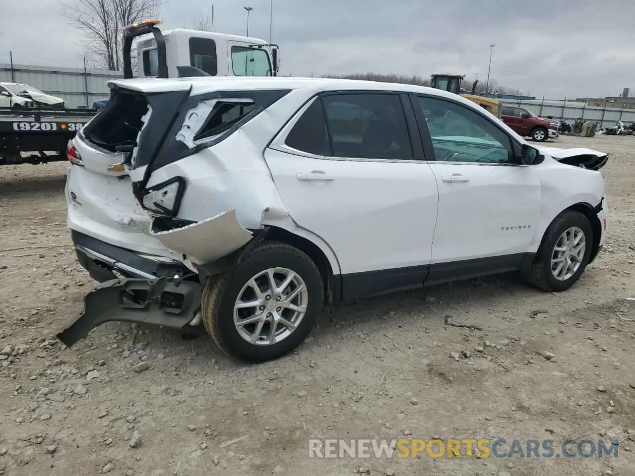 3 Photograph of a damaged car 3GNAXUEV5NL270175 CHEVROLET EQUINOX 2022