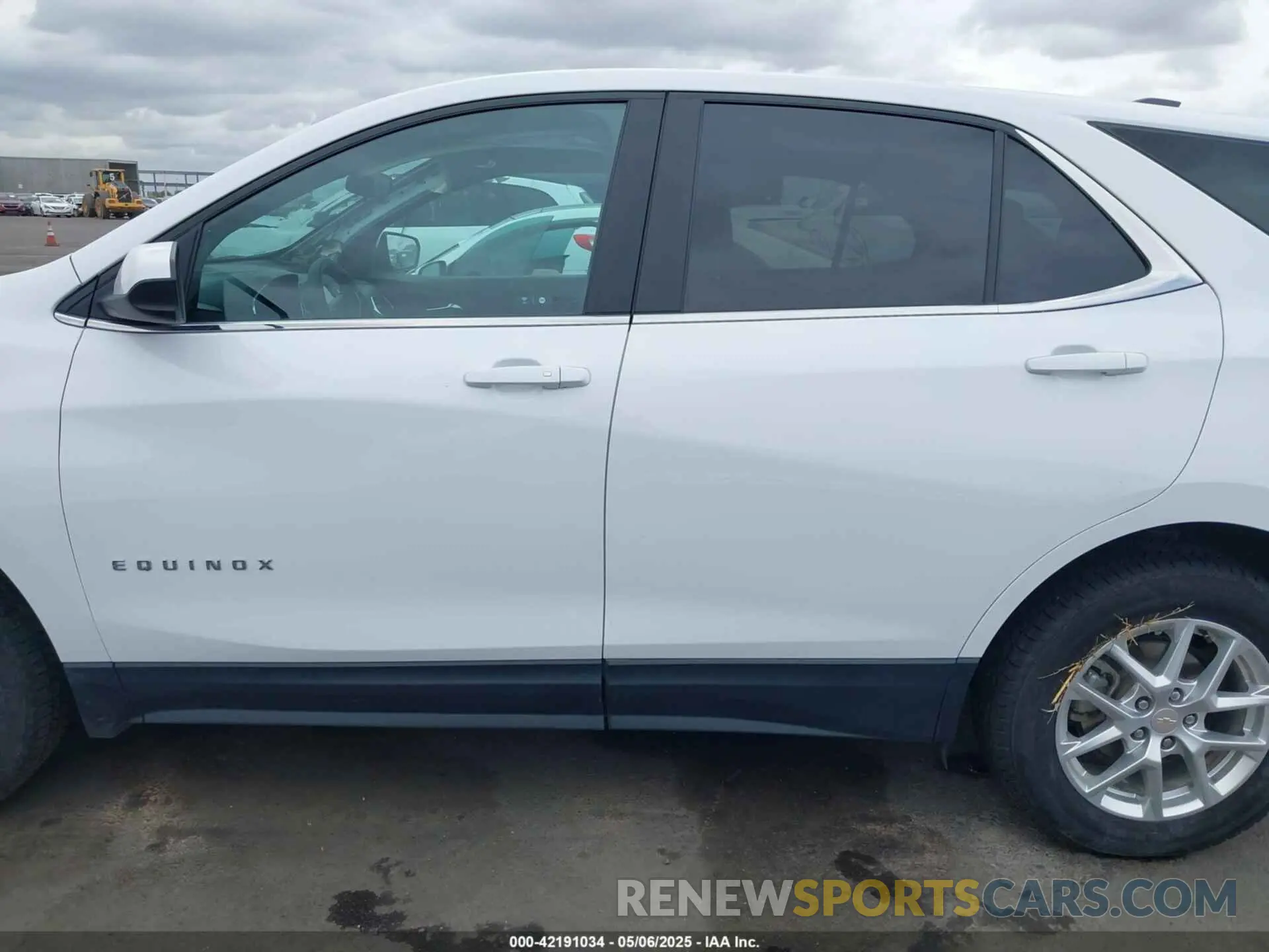 14 Photograph of a damaged car 3GNAXUEV5NL306236 CHEVROLET EQUINOX 2022