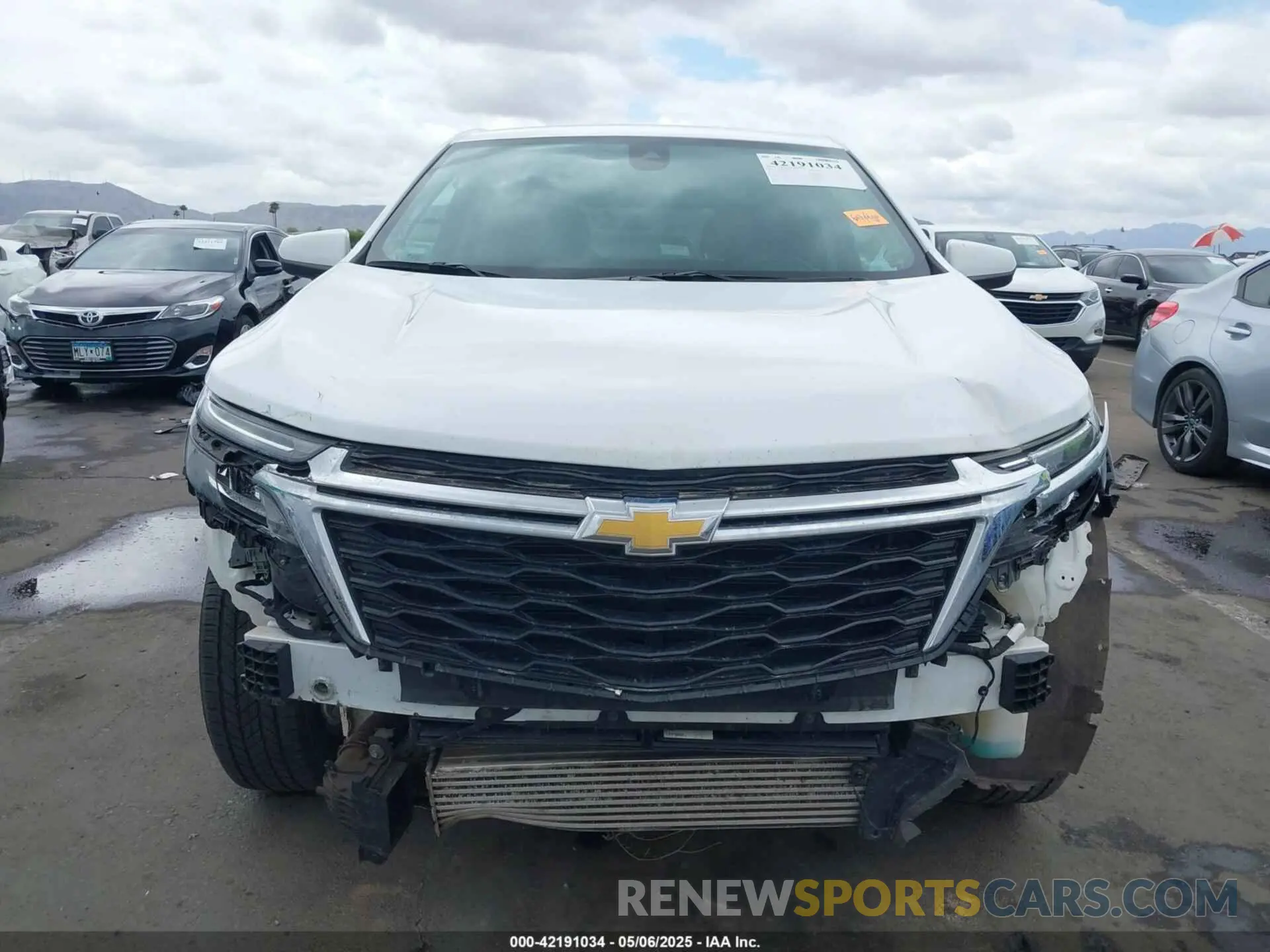 6 Photograph of a damaged car 3GNAXUEV5NL306236 CHEVROLET EQUINOX 2022