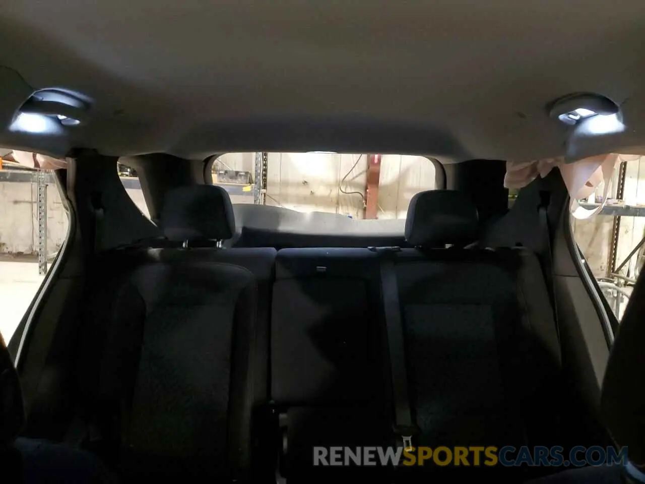 10 Photograph of a damaged car 3GNAXUEV5NS239563 CHEVROLET EQUINOX 2022