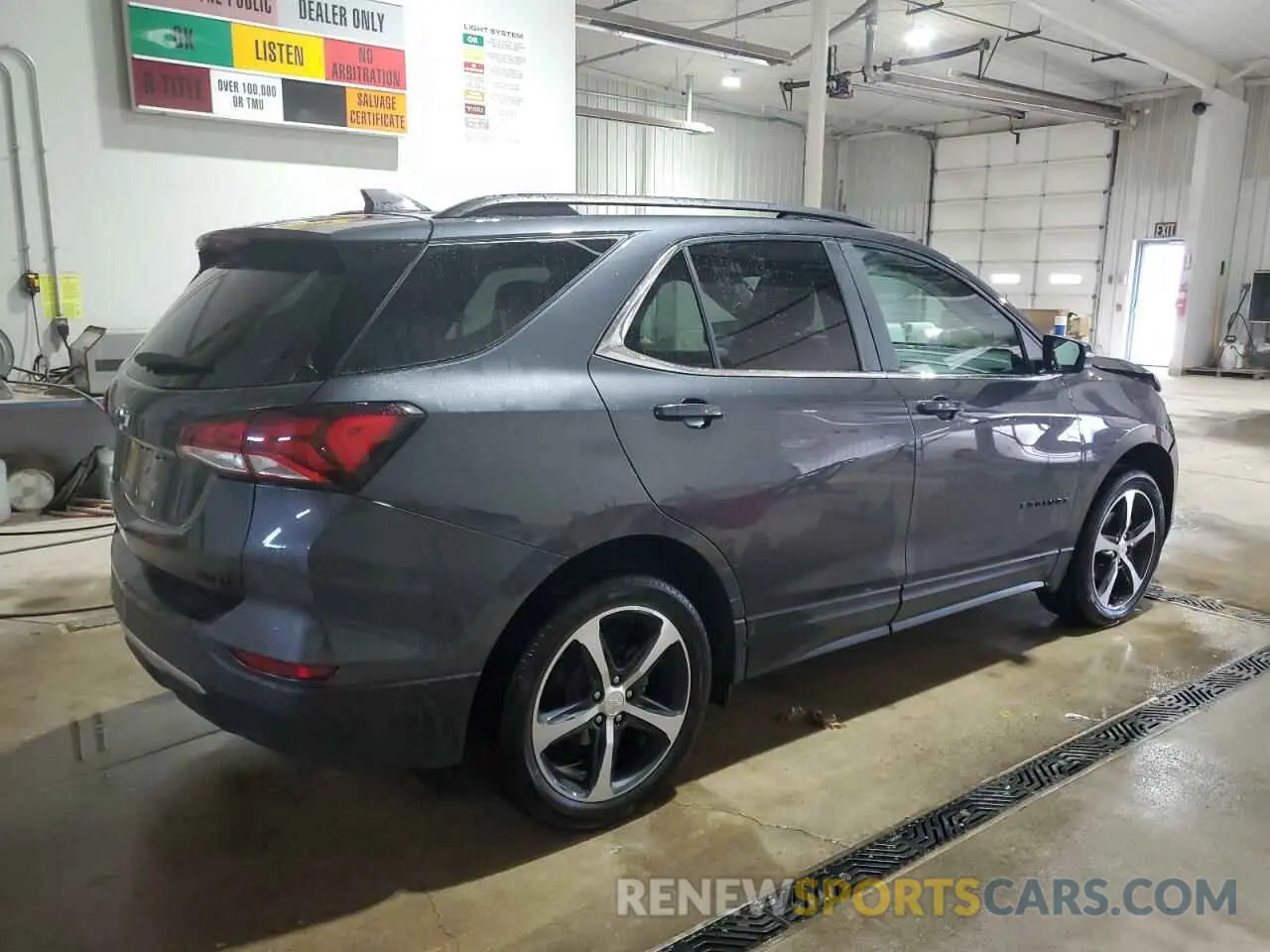 3 Photograph of a damaged car 3GNAXUEV5NS242737 CHEVROLET EQUINOX 2022