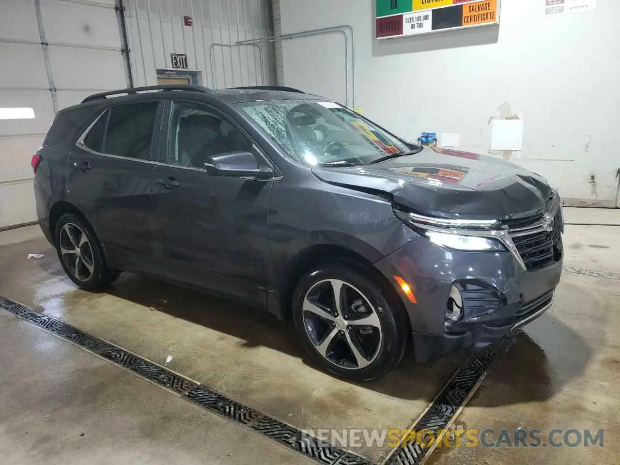 4 Photograph of a damaged car 3GNAXUEV5NS242737 CHEVROLET EQUINOX 2022