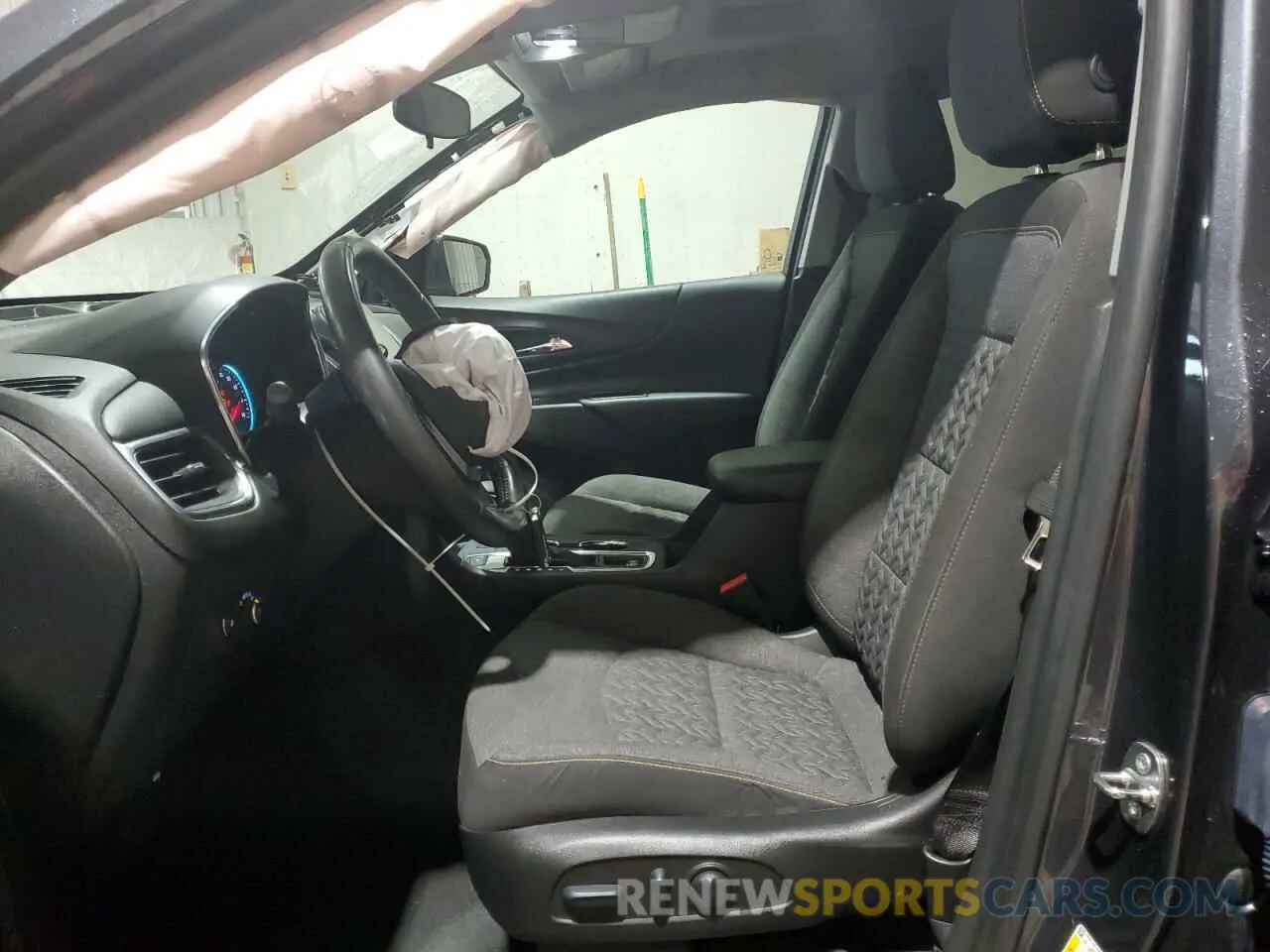 7 Photograph of a damaged car 3GNAXUEV5NS242737 CHEVROLET EQUINOX 2022