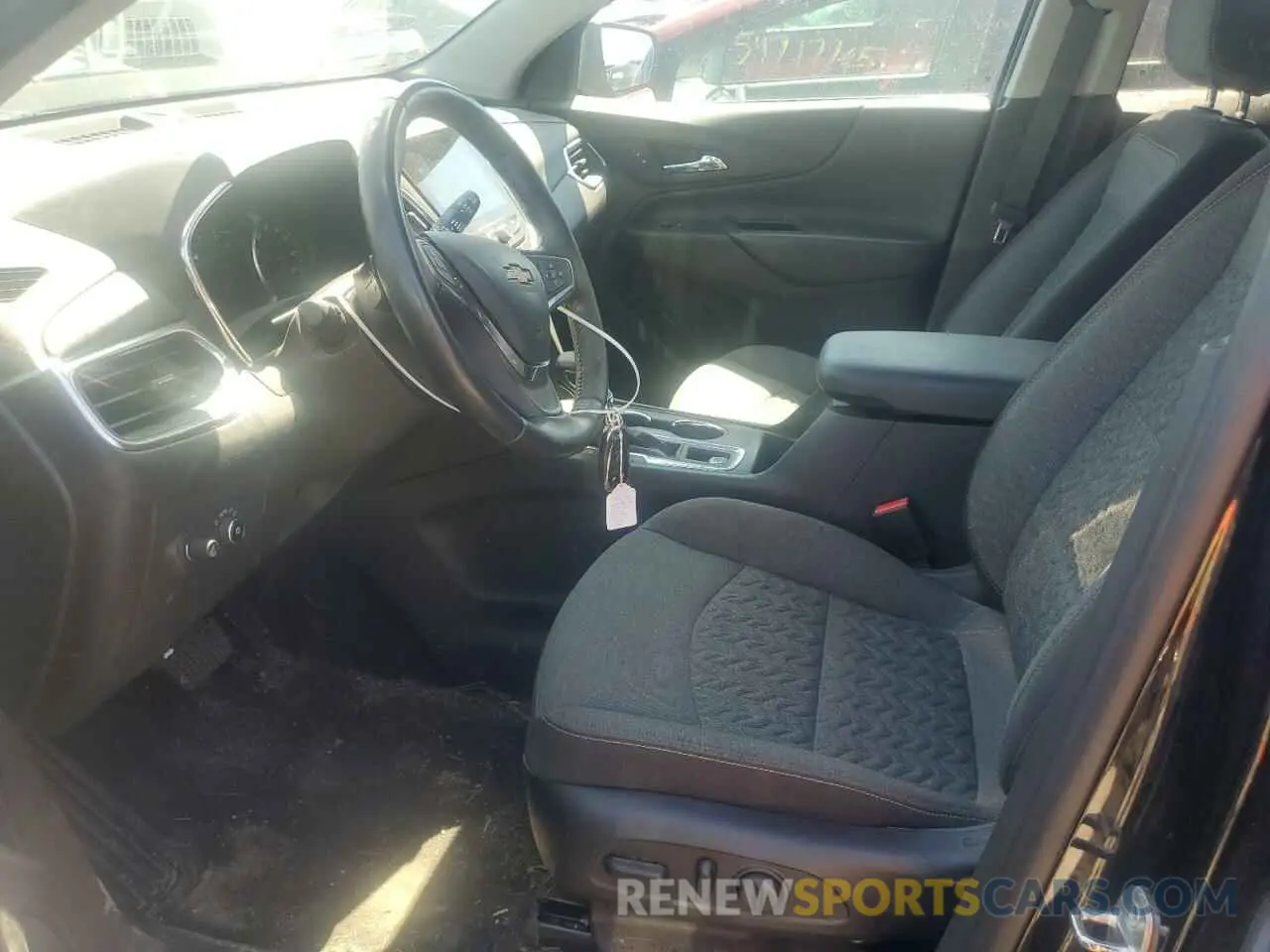 7 Photograph of a damaged car 3GNAXUEV6NL113481 CHEVROLET EQUINOX 2022