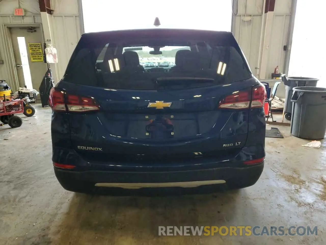 6 Photograph of a damaged car 3GNAXUEV6NL239937 CHEVROLET EQUINOX 2022