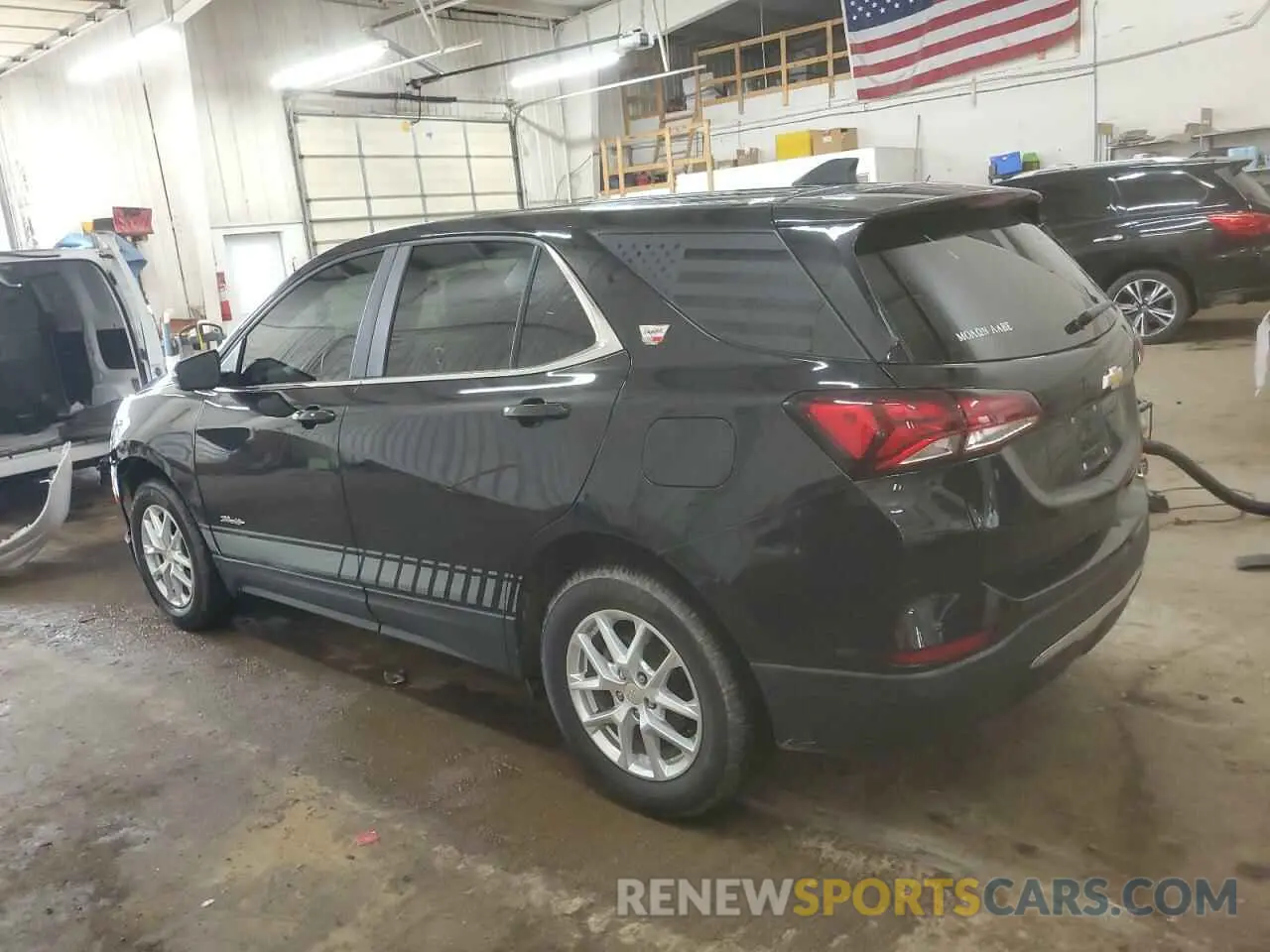 2 Photograph of a damaged car 3GNAXUEV6NL249562 CHEVROLET EQUINOX 2022