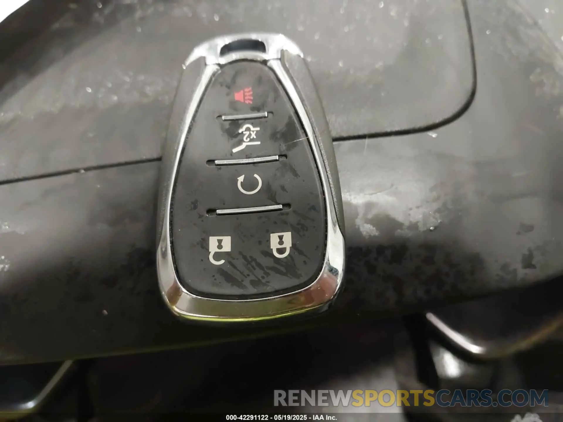 11 Photograph of a damaged car 3GNAXUEV6NS241385 CHEVROLET EQUINOX 2022