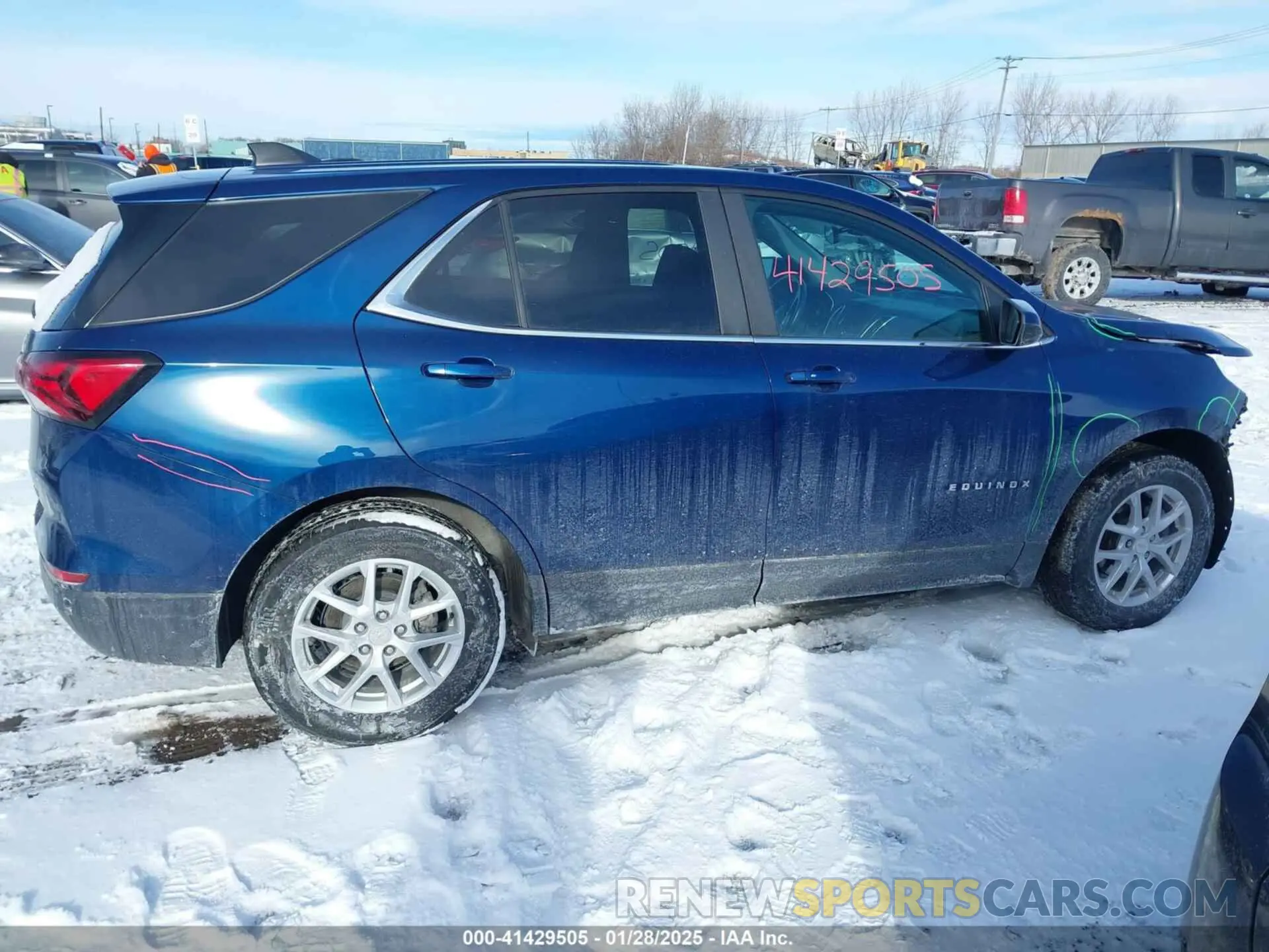 14 Photograph of a damaged car 3GNAXUEV7NL120407 CHEVROLET EQUINOX 2022