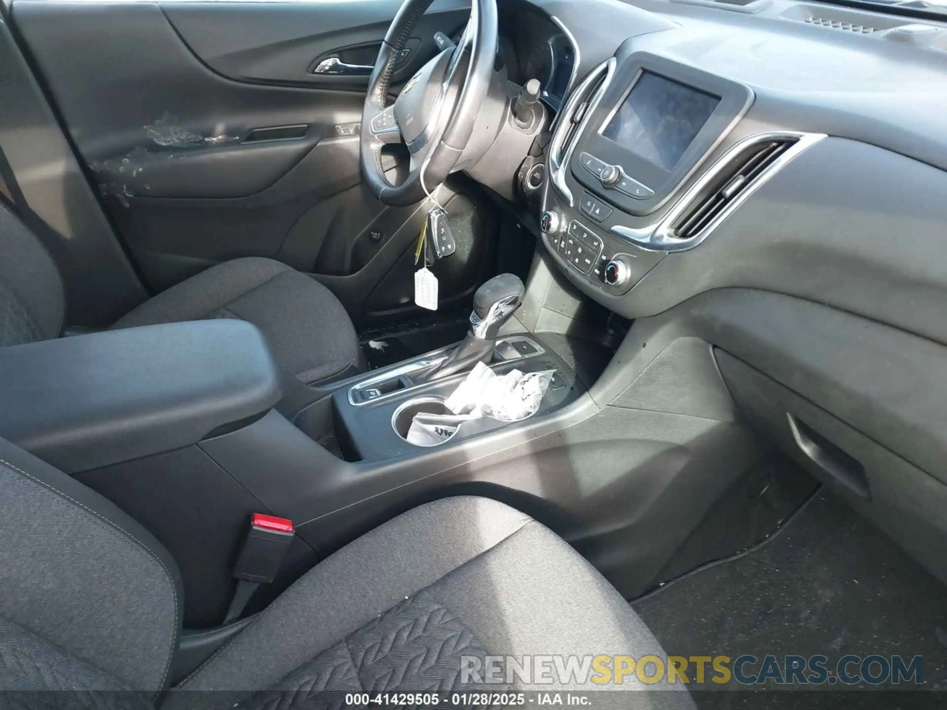 5 Photograph of a damaged car 3GNAXUEV7NL120407 CHEVROLET EQUINOX 2022
