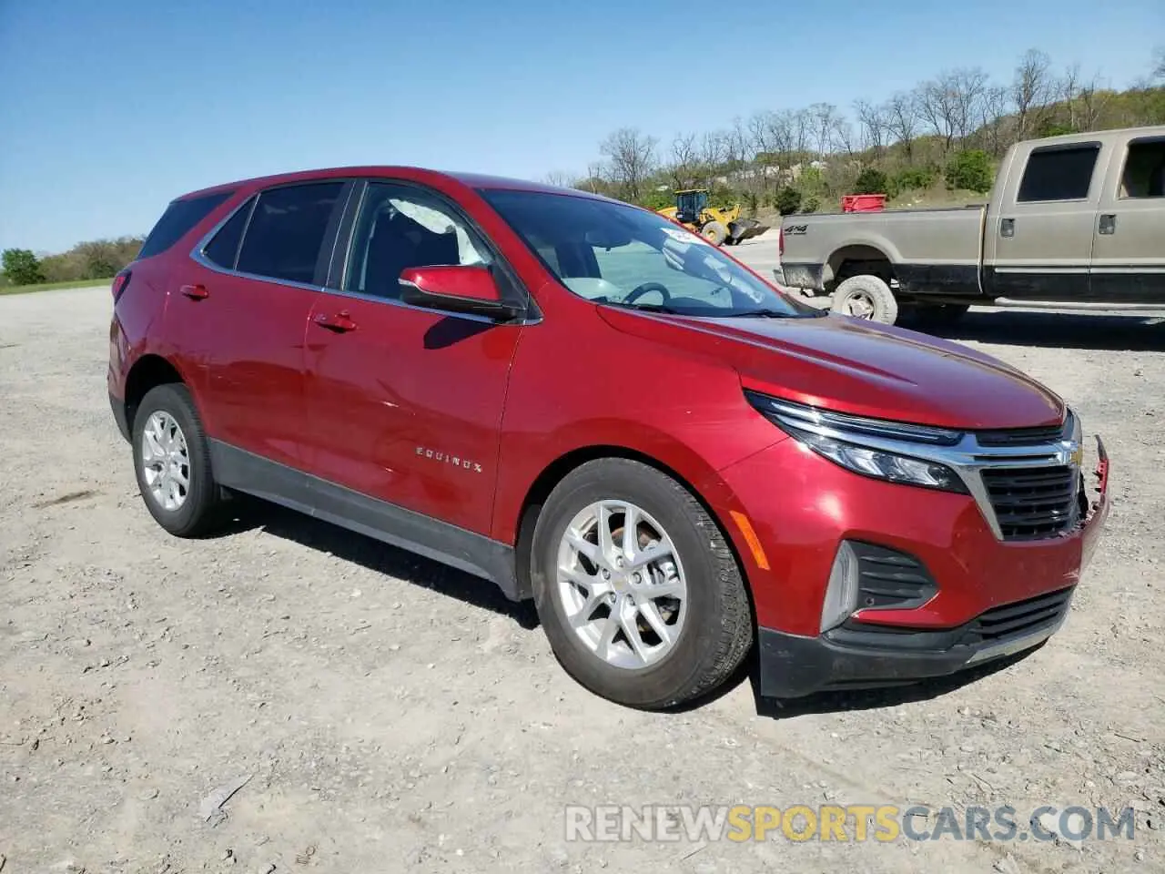 4 Photograph of a damaged car 3GNAXUEV7NL137014 CHEVROLET EQUINOX 2022