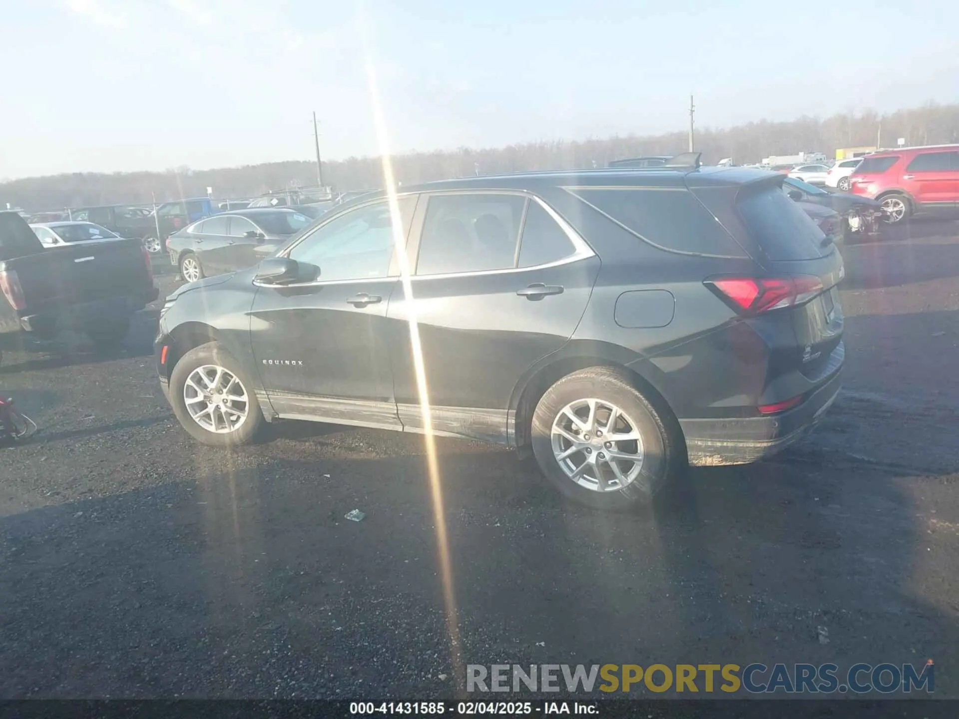 14 Photograph of a damaged car 3GNAXUEV8NL221293 CHEVROLET EQUINOX 2022