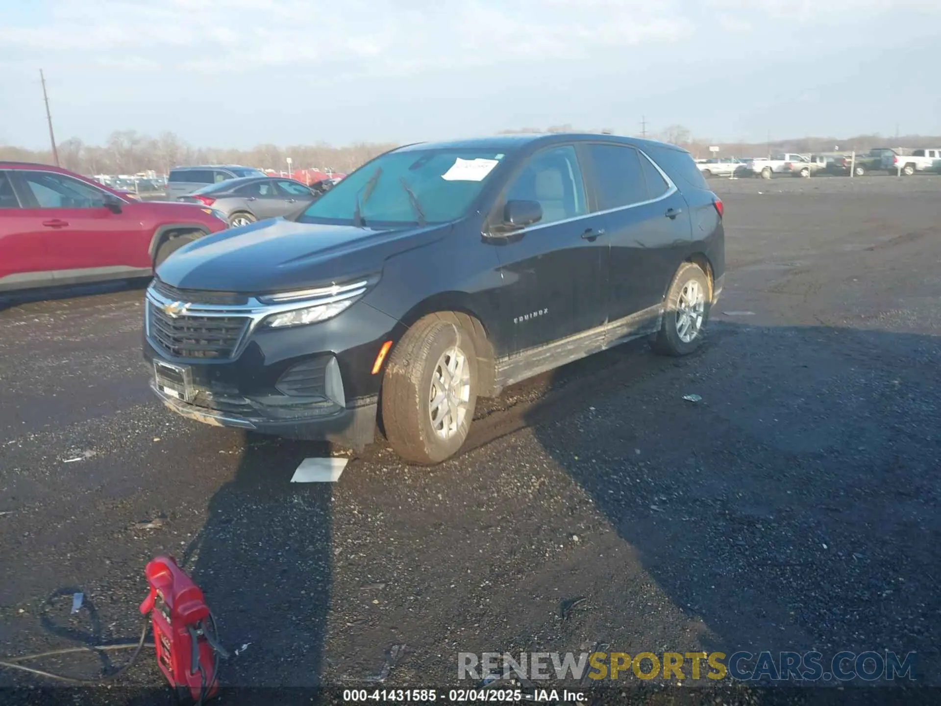 2 Photograph of a damaged car 3GNAXUEV8NL221293 CHEVROLET EQUINOX 2022