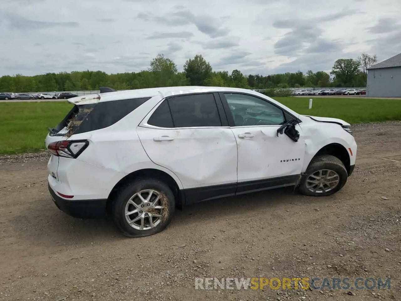 3 Photograph of a damaged car 3GNAXUEV8NL229264 CHEVROLET EQUINOX 2022