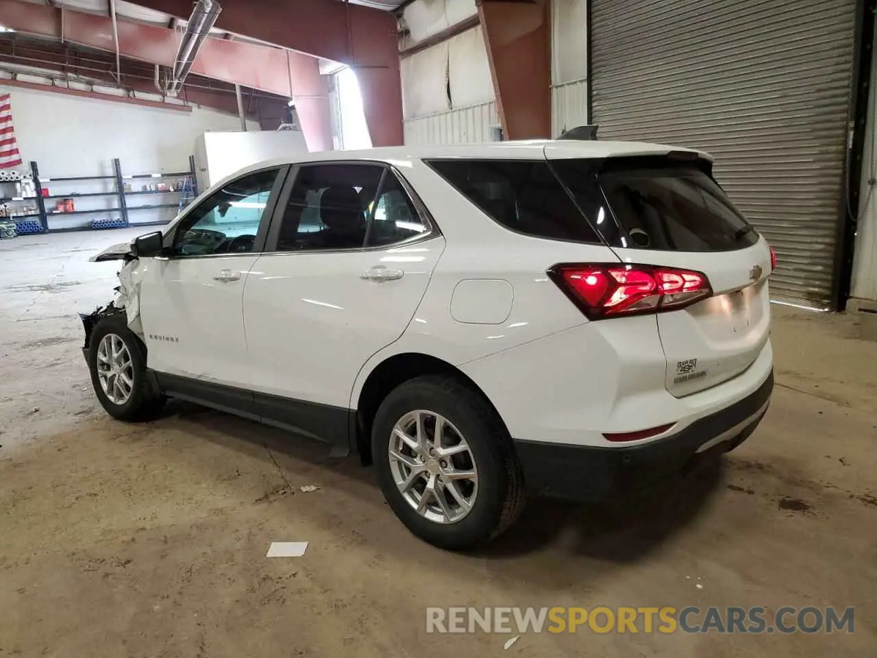 2 Photograph of a damaged car 3GNAXUEV8NL235100 CHEVROLET EQUINOX 2022