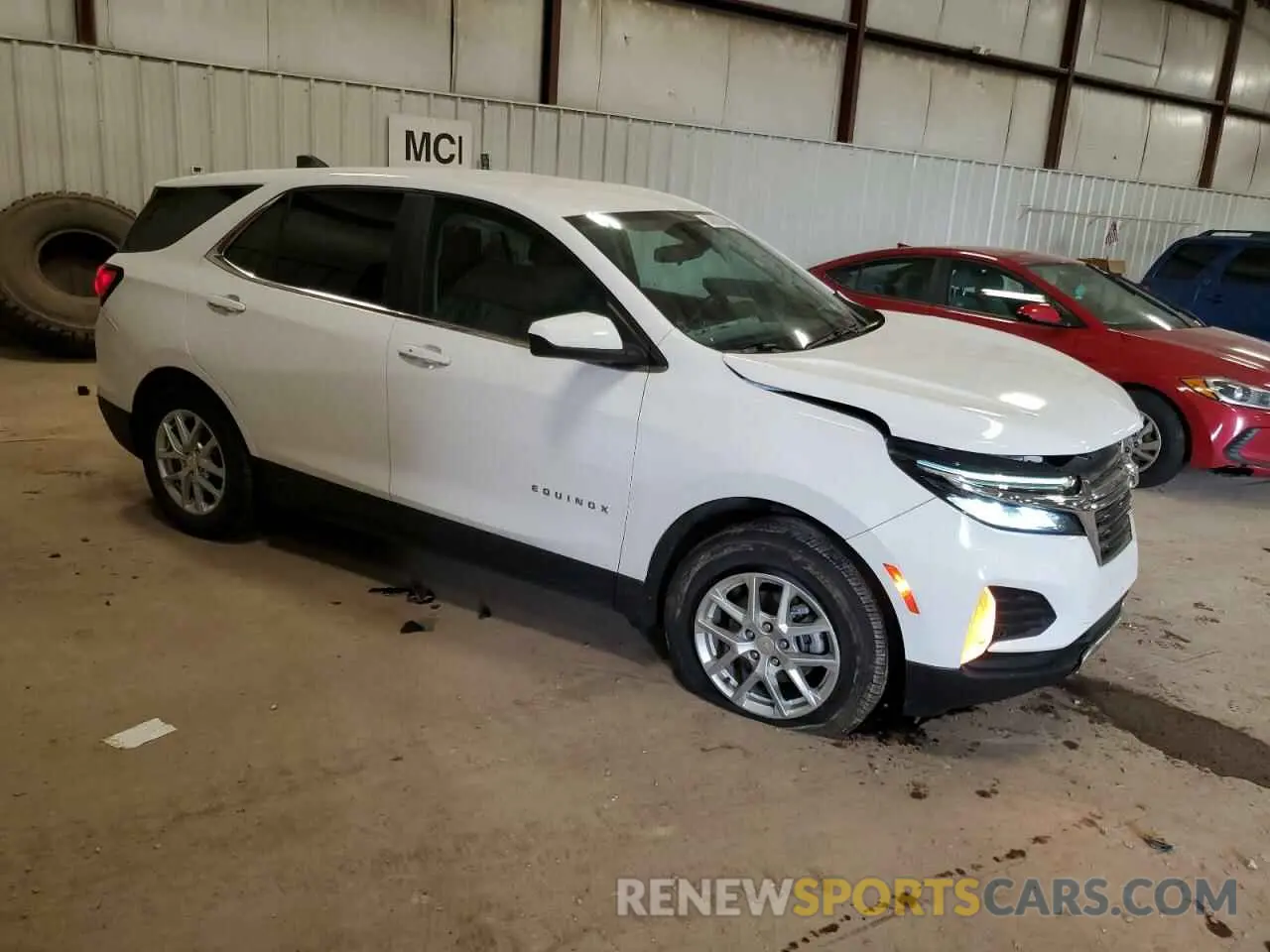4 Photograph of a damaged car 3GNAXUEV8NL235100 CHEVROLET EQUINOX 2022