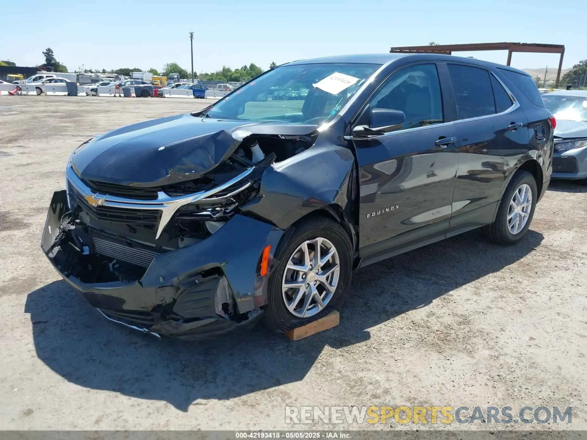 2 Photograph of a damaged car 3GNAXUEV8NS182016 CHEVROLET EQUINOX 2022
