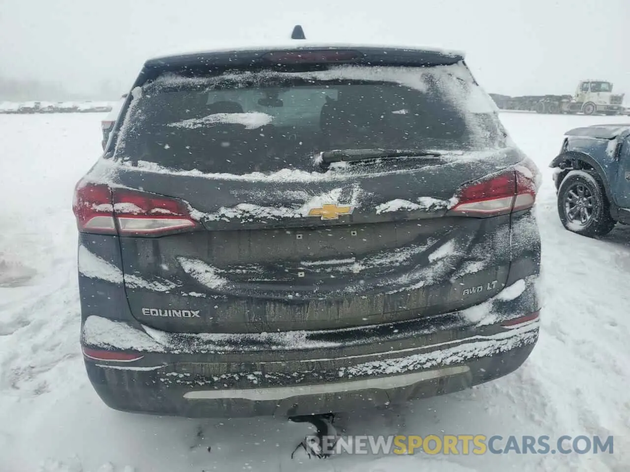 6 Photograph of a damaged car 3GNAXUEV8NS209523 CHEVROLET EQUINOX 2022
