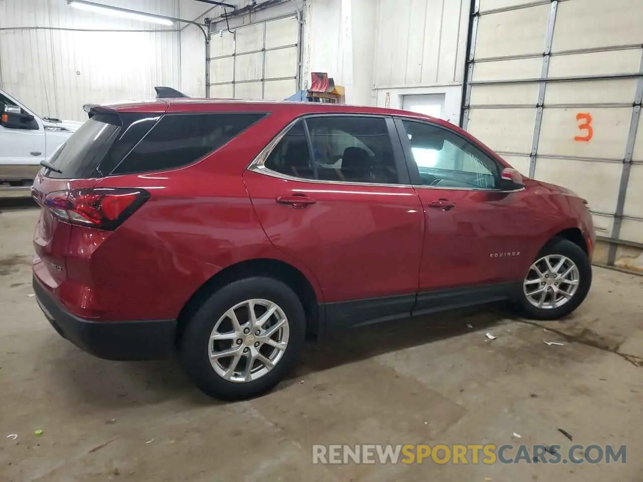3 Photograph of a damaged car 3GNAXUEV9NL186098 CHEVROLET EQUINOX 2022