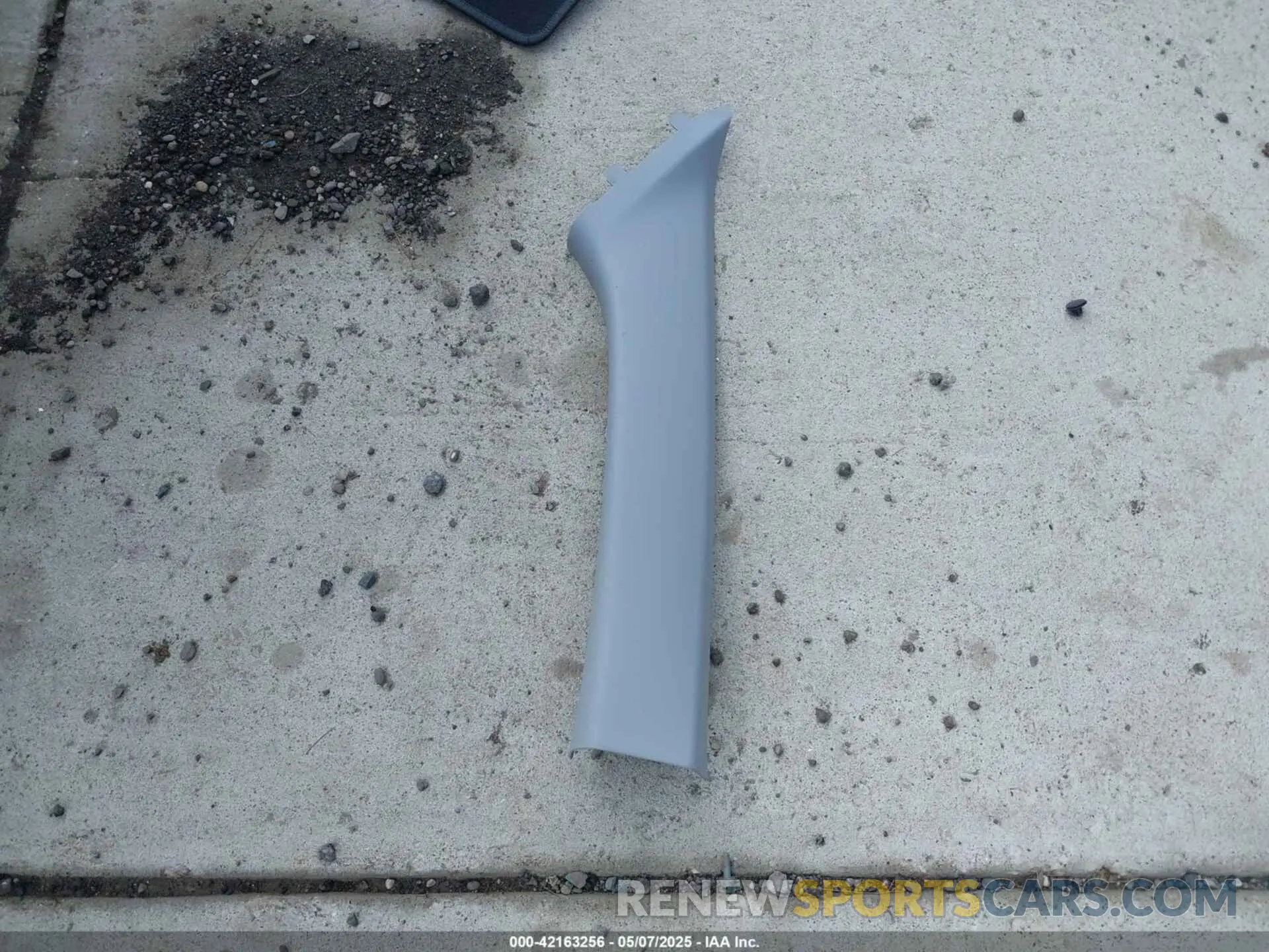 12 Photograph of a damaged car 3GNAXUEV9NL250639 CHEVROLET EQUINOX 2022