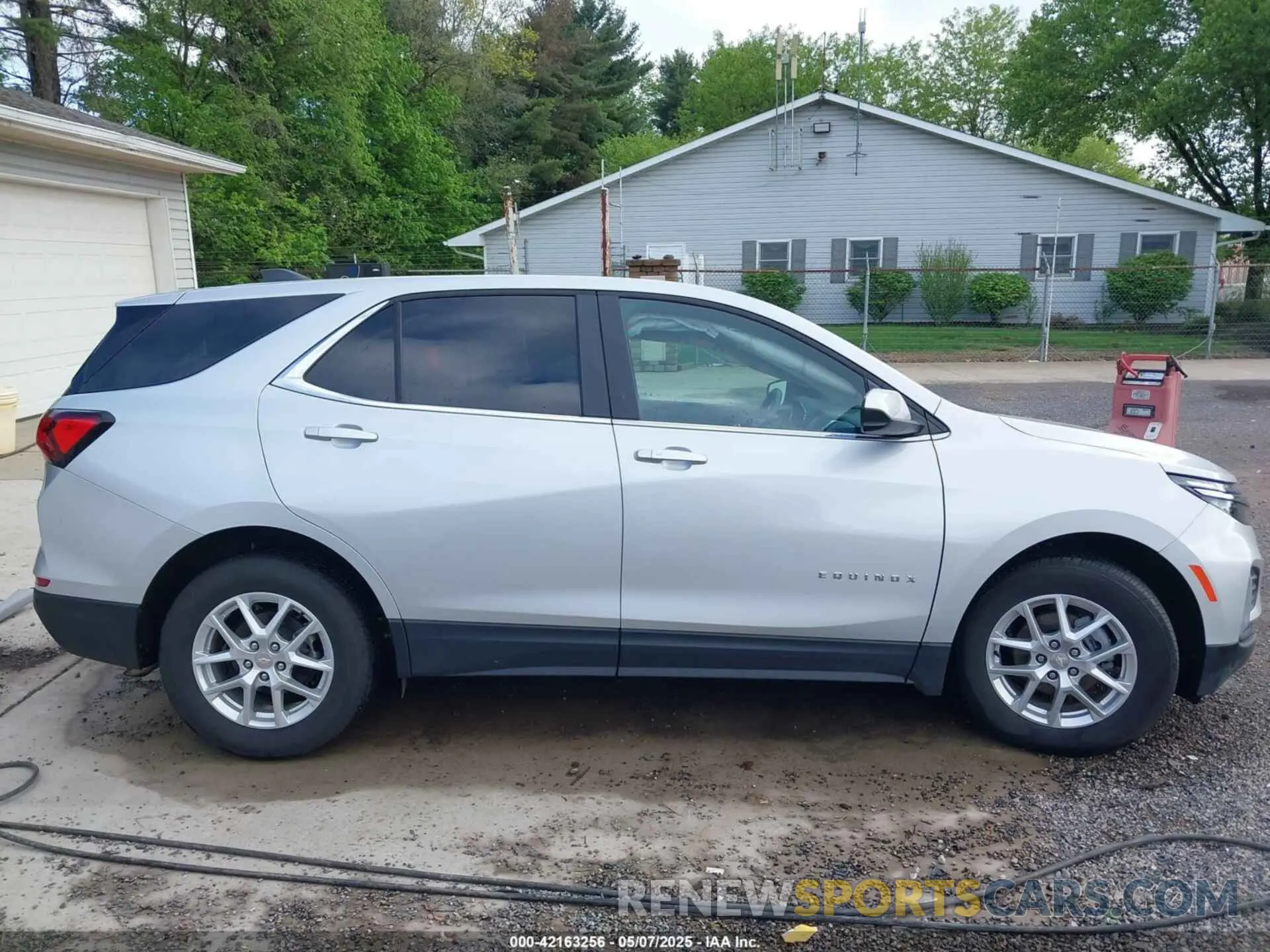 14 Photograph of a damaged car 3GNAXUEV9NL250639 CHEVROLET EQUINOX 2022