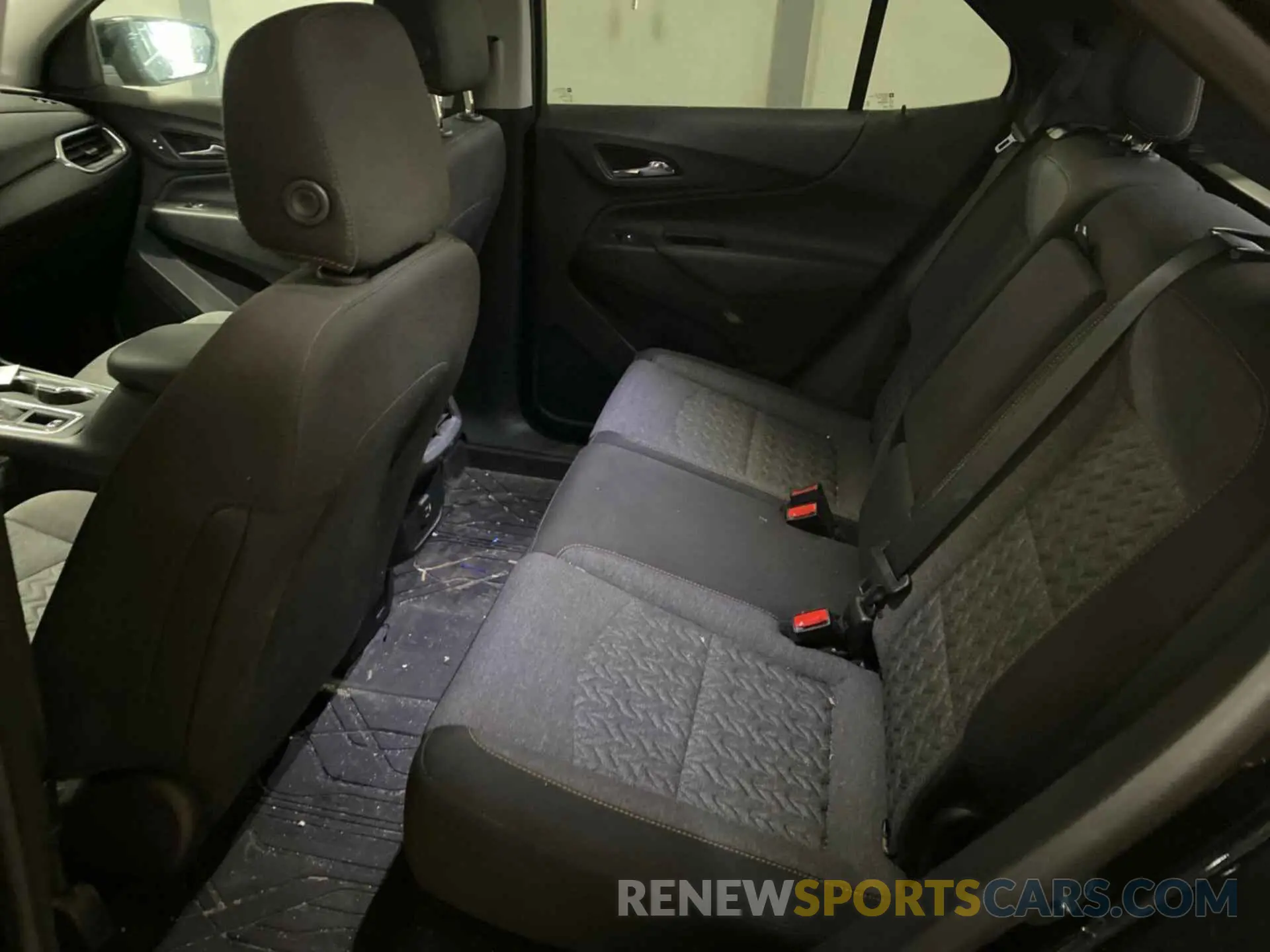 10 Photograph of a damaged car 3GNAXUEV9NL307924 CHEVROLET EQUINOX 2022