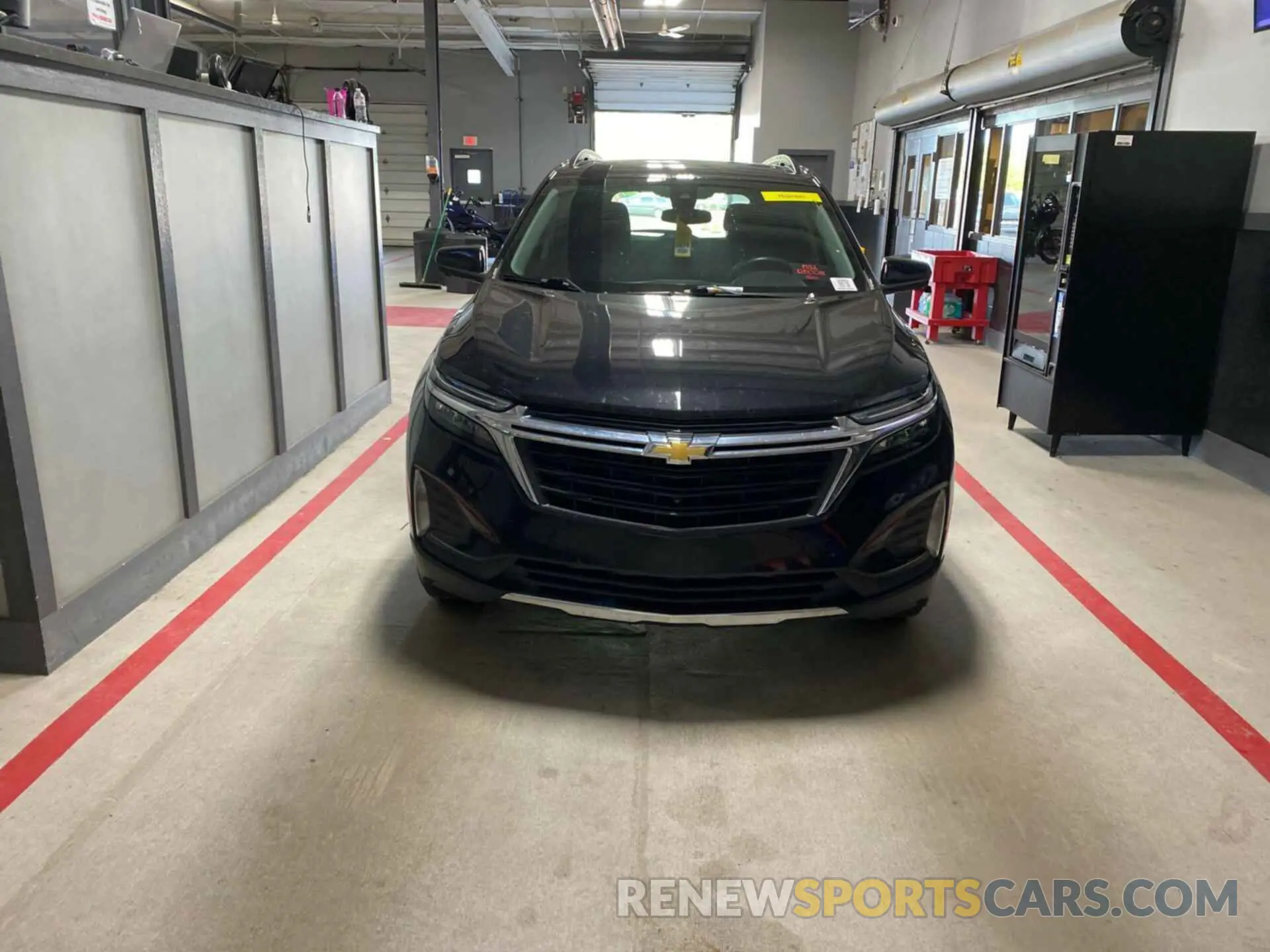 22 Photograph of a damaged car 3GNAXUEV9NL307924 CHEVROLET EQUINOX 2022