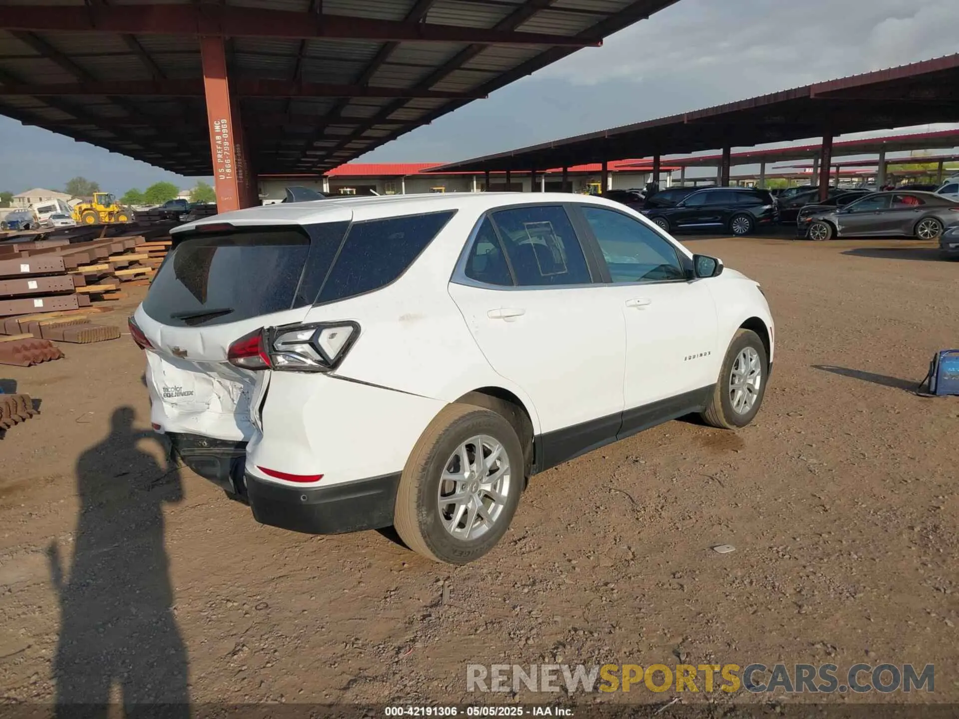4 Photograph of a damaged car 3GNAXUEVXNL208349 CHEVROLET EQUINOX 2022
