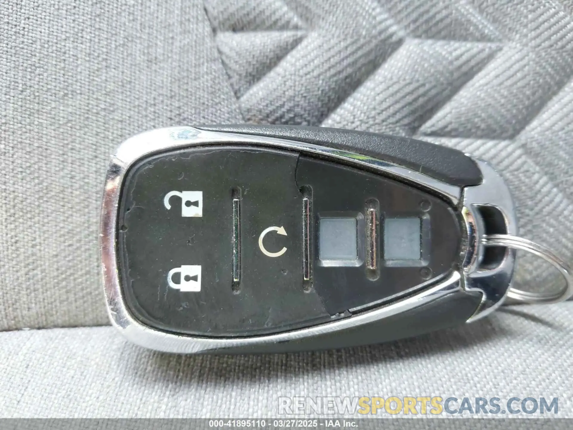 11 Photograph of a damaged car 3GNAXUEVXNS233564 CHEVROLET EQUINOX 2022