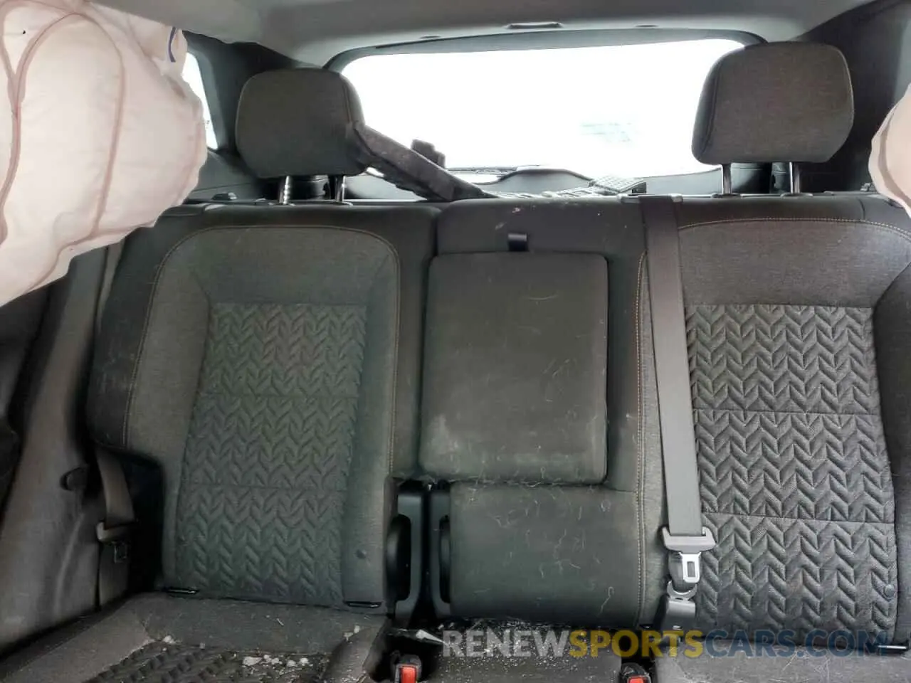 10 Photograph of a damaged car 3GNAXUEVXNS246413 CHEVROLET EQUINOX 2022