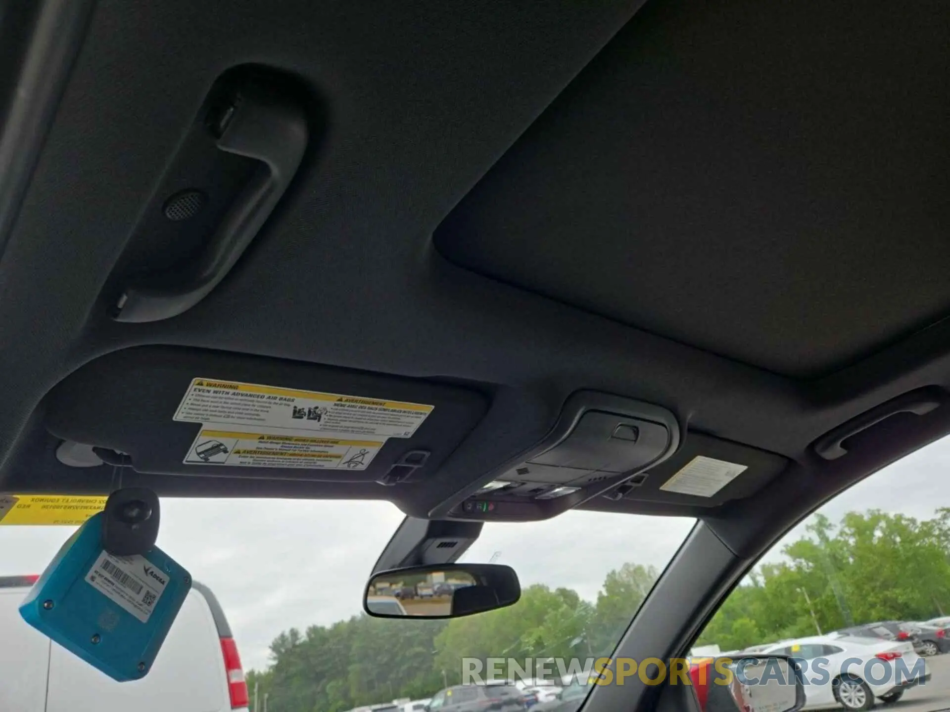 22 Photograph of a damaged car 3GNAXWEV2NS105136 CHEVROLET EQUINOX 2022