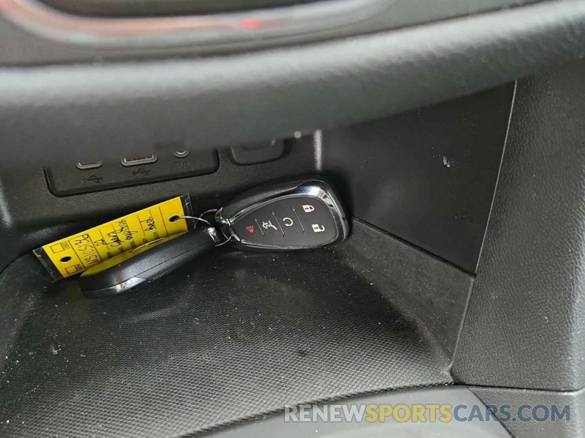 26 Photograph of a damaged car 3GNAXWEV2NS105136 CHEVROLET EQUINOX 2022