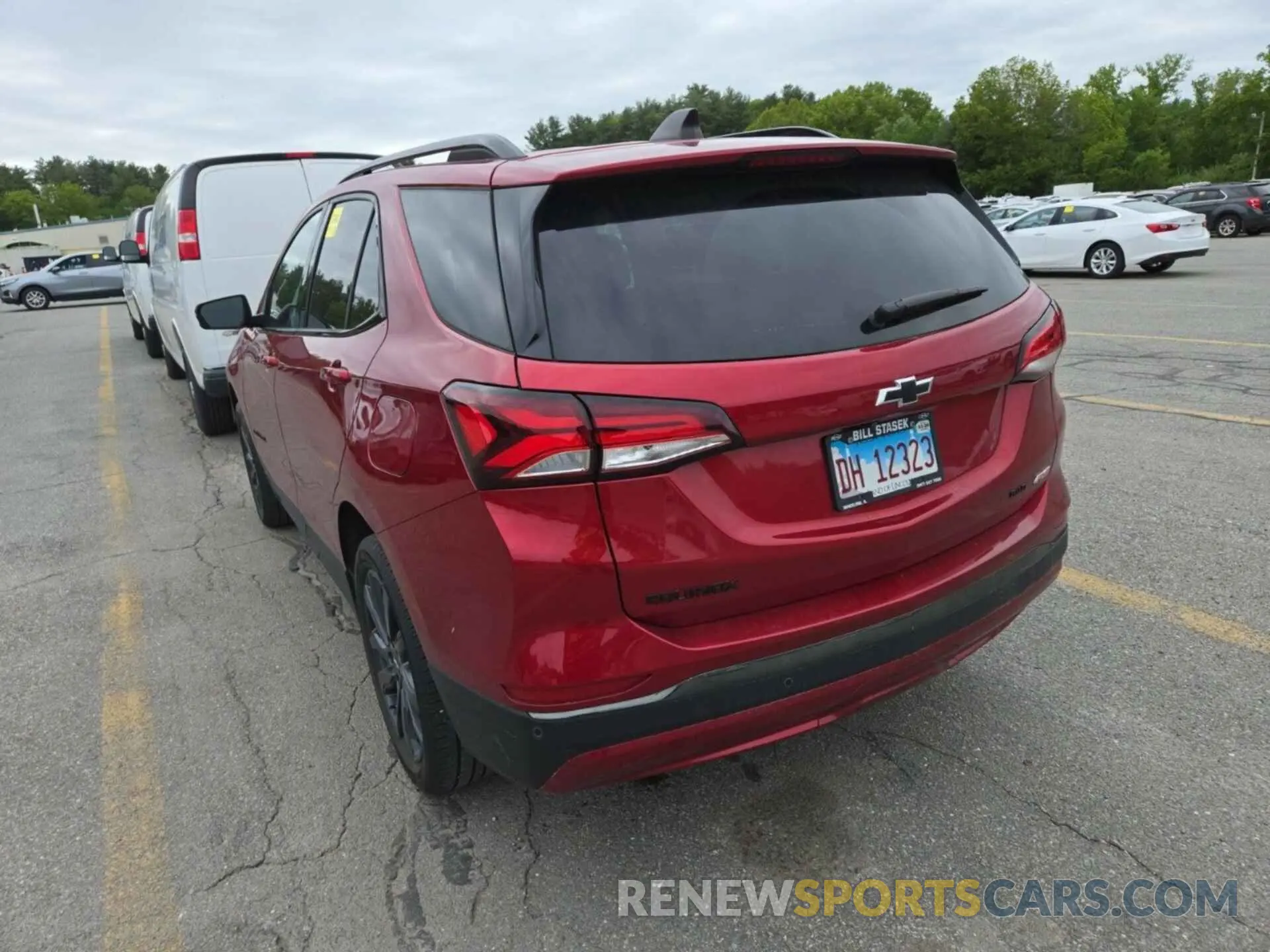 27 Photograph of a damaged car 3GNAXWEV2NS105136 CHEVROLET EQUINOX 2022