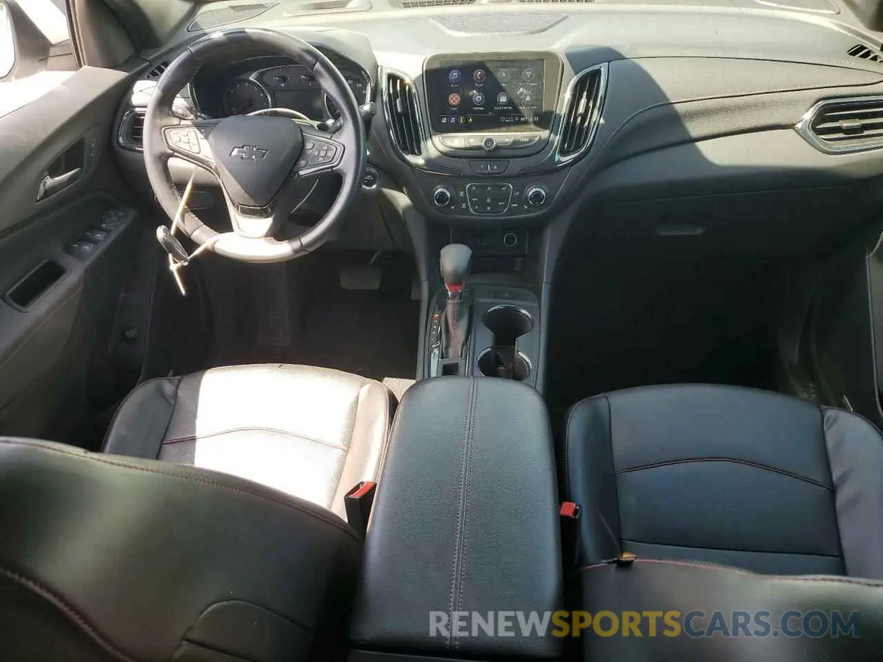 8 Photograph of a damaged car 3GNAXWEV5NS113344 CHEVROLET EQUINOX 2022