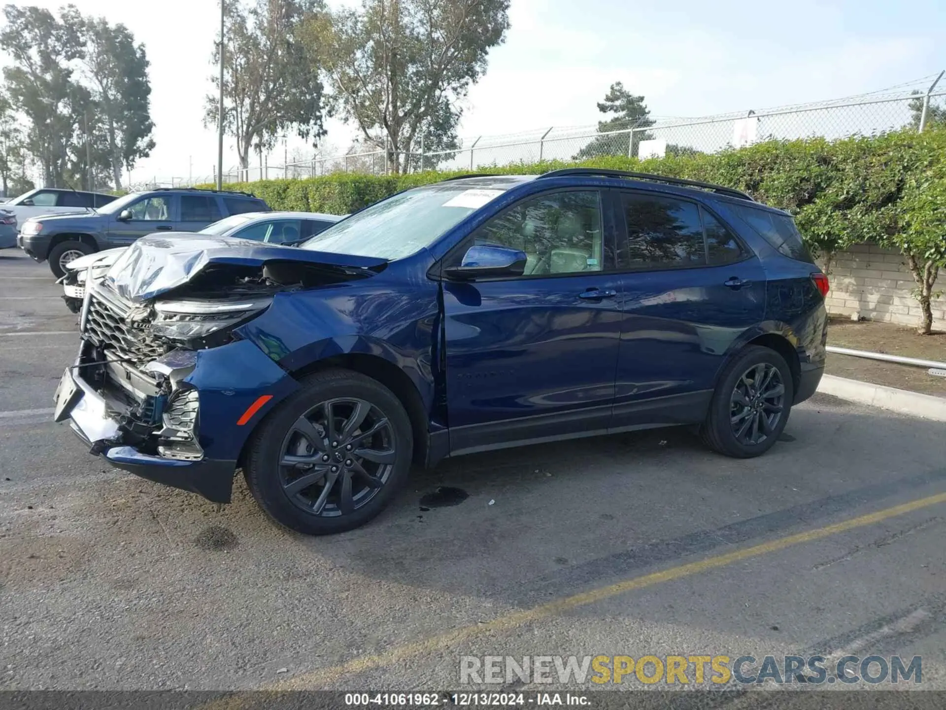 2 Photograph of a damaged car 3GNAXWEV5NS193678 CHEVROLET EQUINOX 2022