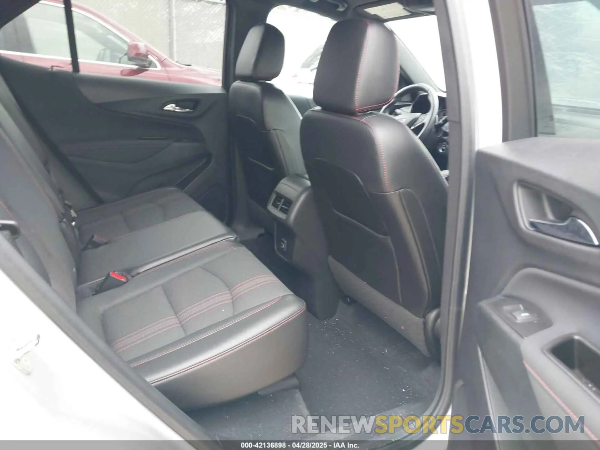 8 Photograph of a damaged car 3GNAXWEV8NS100507 CHEVROLET EQUINOX 2022