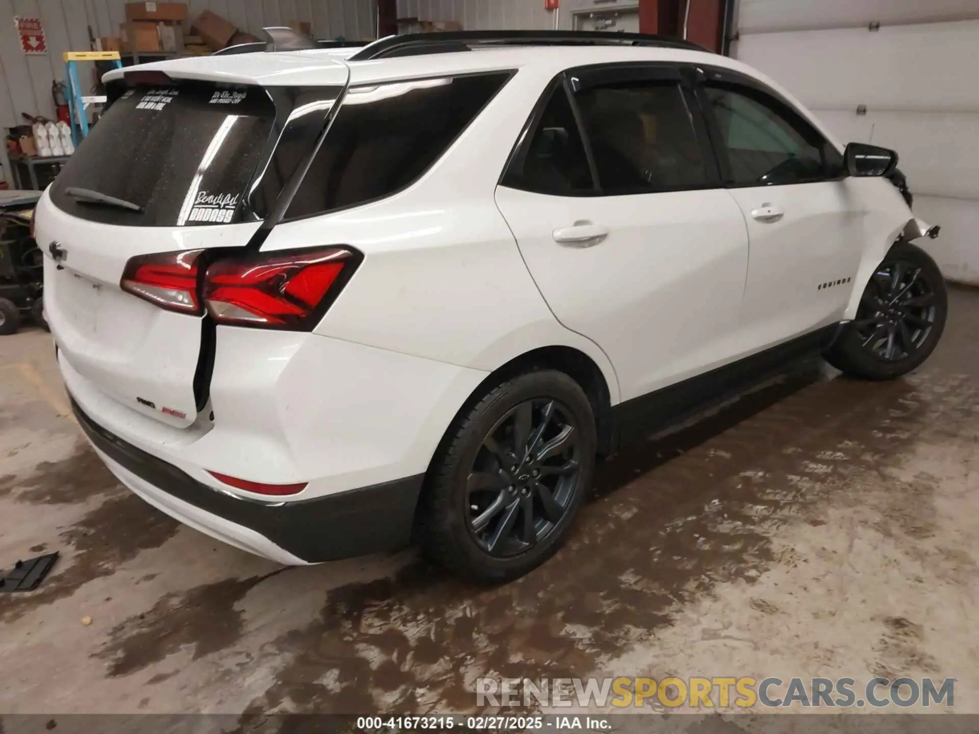 4 Photograph of a damaged car 3GNAXWEV8NS111684 CHEVROLET EQUINOX 2022