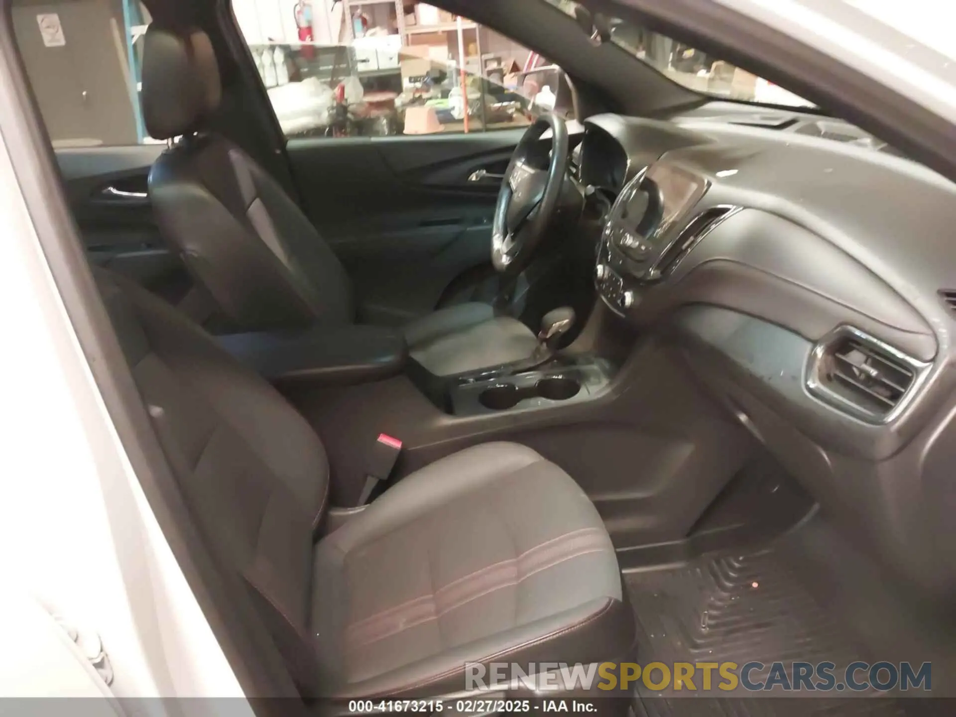 5 Photograph of a damaged car 3GNAXWEV8NS111684 CHEVROLET EQUINOX 2022