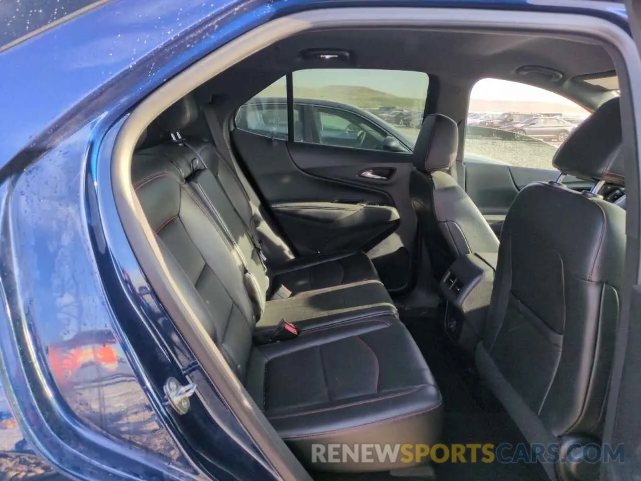 10 Photograph of a damaged car 3GNAXWEV8NS117369 CHEVROLET EQUINOX 2022