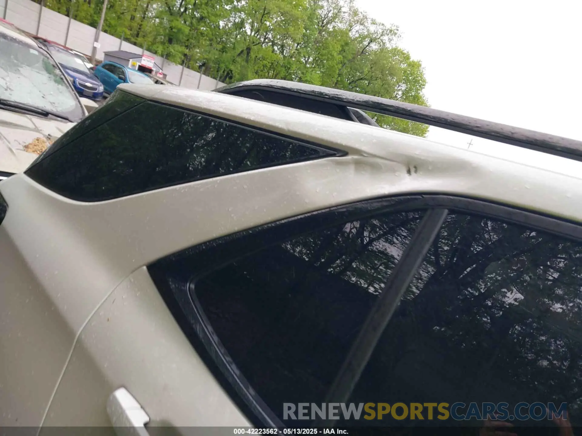 18 Photograph of a damaged car 3GNAXWEV8NS235051 CHEVROLET EQUINOX 2022