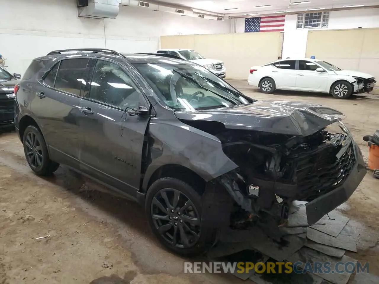 4 Photograph of a damaged car 3GNAXWEVXNS107250 CHEVROLET EQUINOX 2022