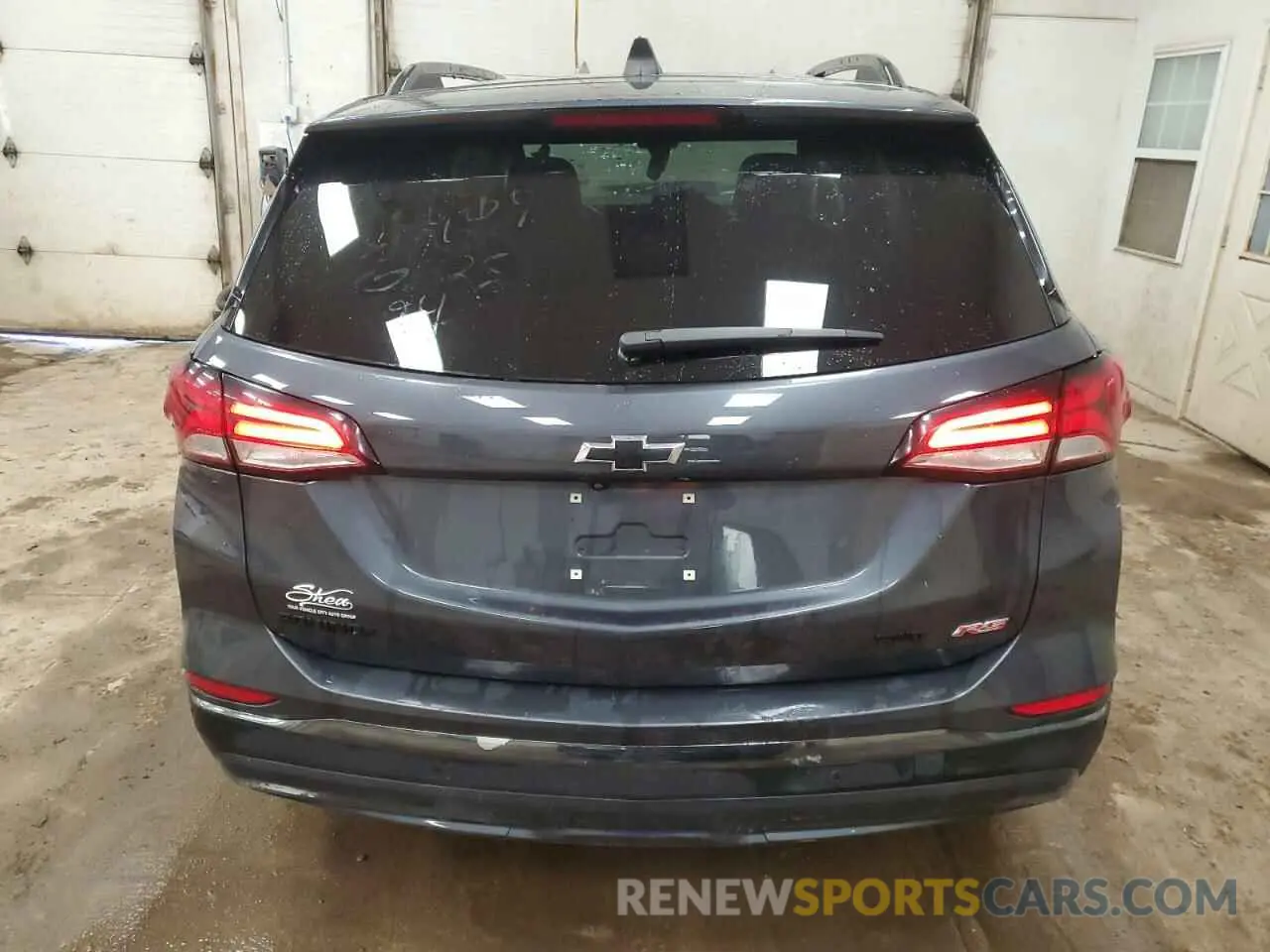 6 Photograph of a damaged car 3GNAXWEVXNS107250 CHEVROLET EQUINOX 2022