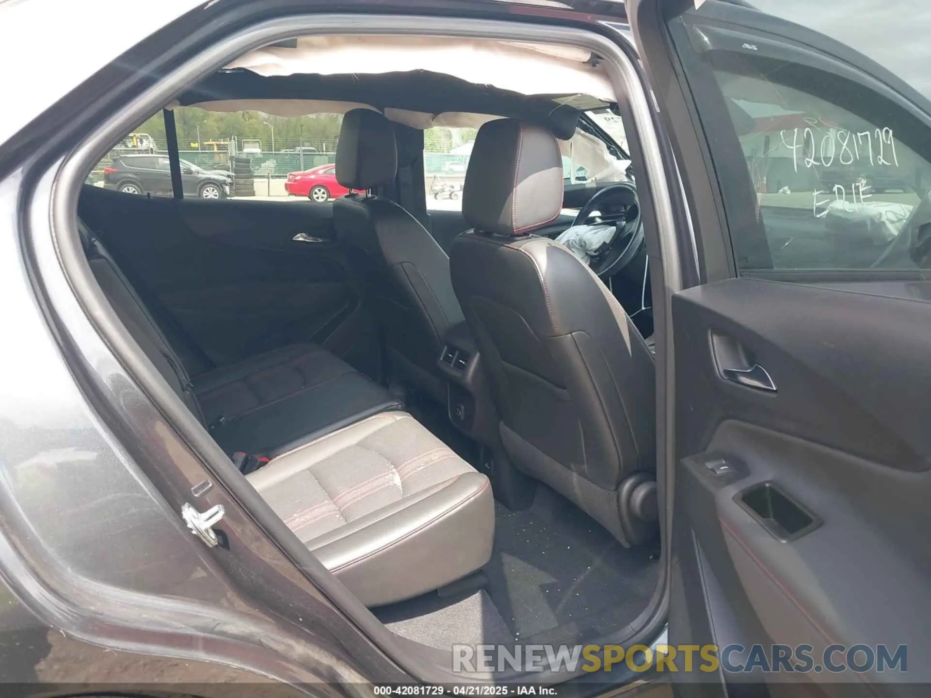 8 Photograph of a damaged car 3GNAXWEVXNS200513 CHEVROLET EQUINOX 2022