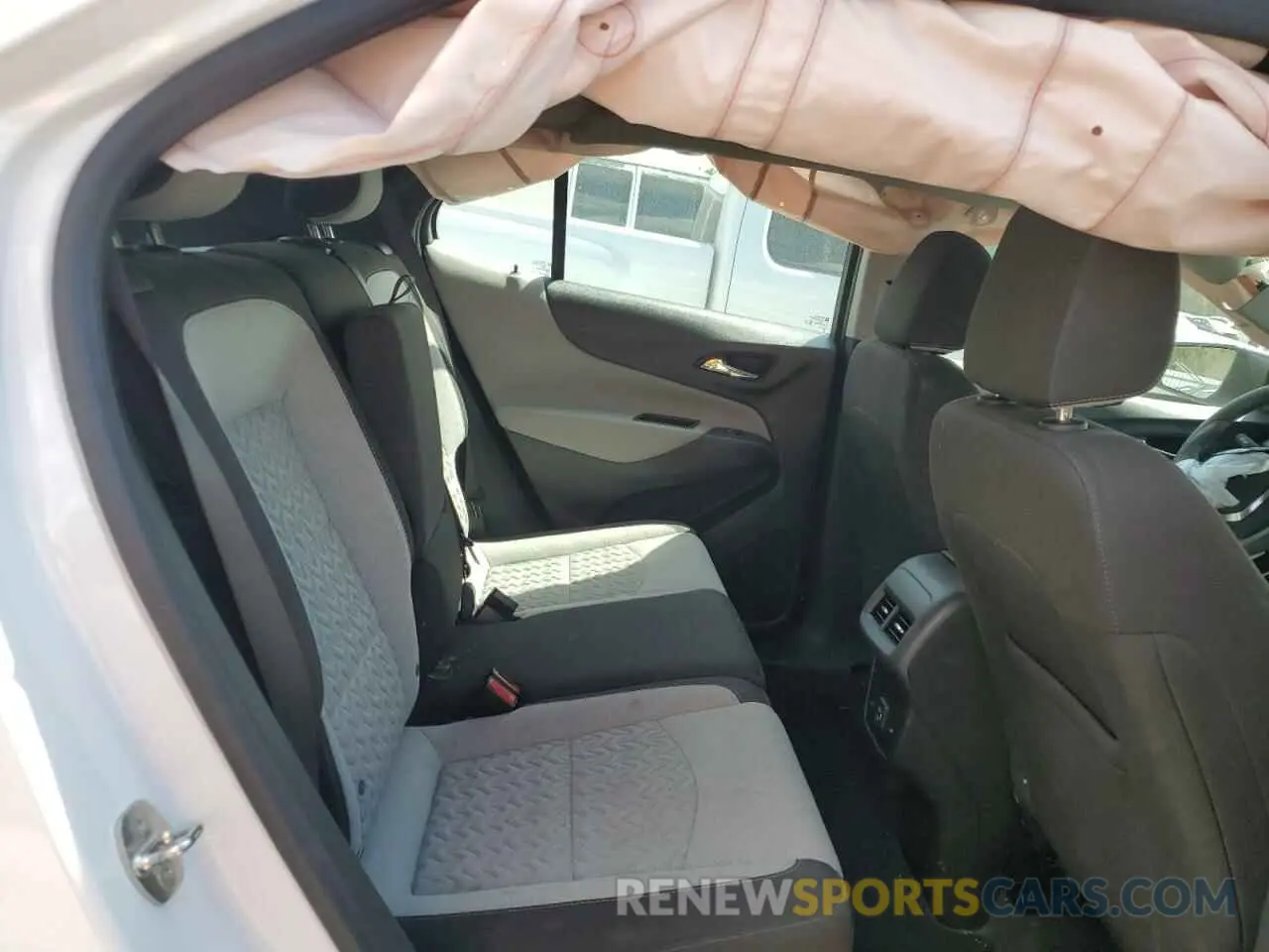 11 Photograph of a damaged car 3GNAX5EG5PL259168 CHEVROLET EQUINOX 2023